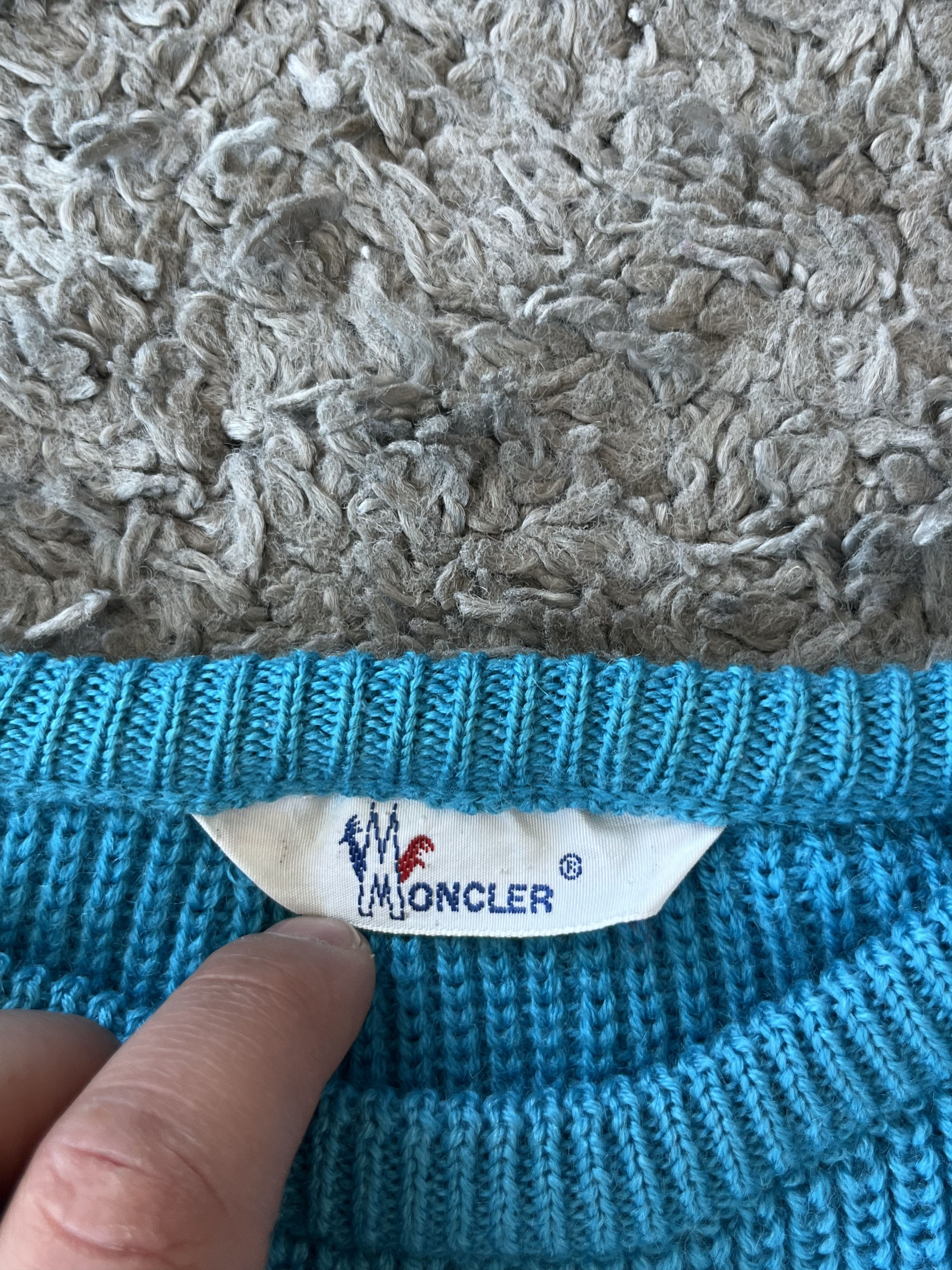 Moncler MONCLER GRENOBLE Vintage Sweater Very Rare Mini Logo Size US S / EU 44-46 / 1 - 7 Thumbnail