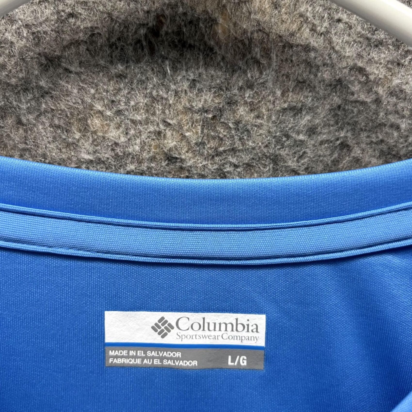 Spell Columbia Shirt Men Large Adult Blue Long Sleeve Polyester Crewneck Spell Size US L / EU 52-54 / 3 - 6 Thumbnail