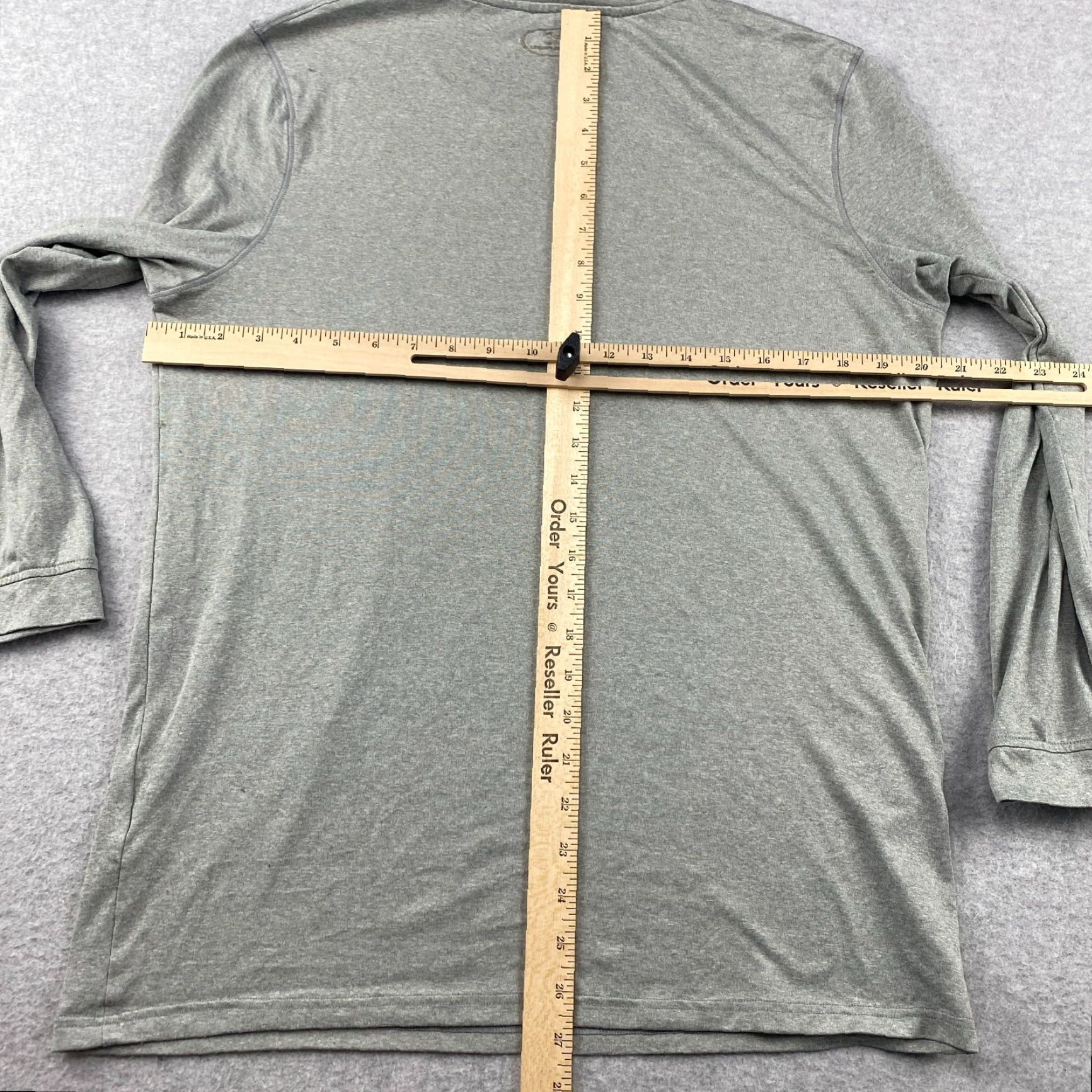 Under Armour Under Armour HeatGear Shirt Mens Small S Gray Loose Fit Long Sleeve Pullover Size US S / EU 44-46 / 1 - 6 Thumbnail