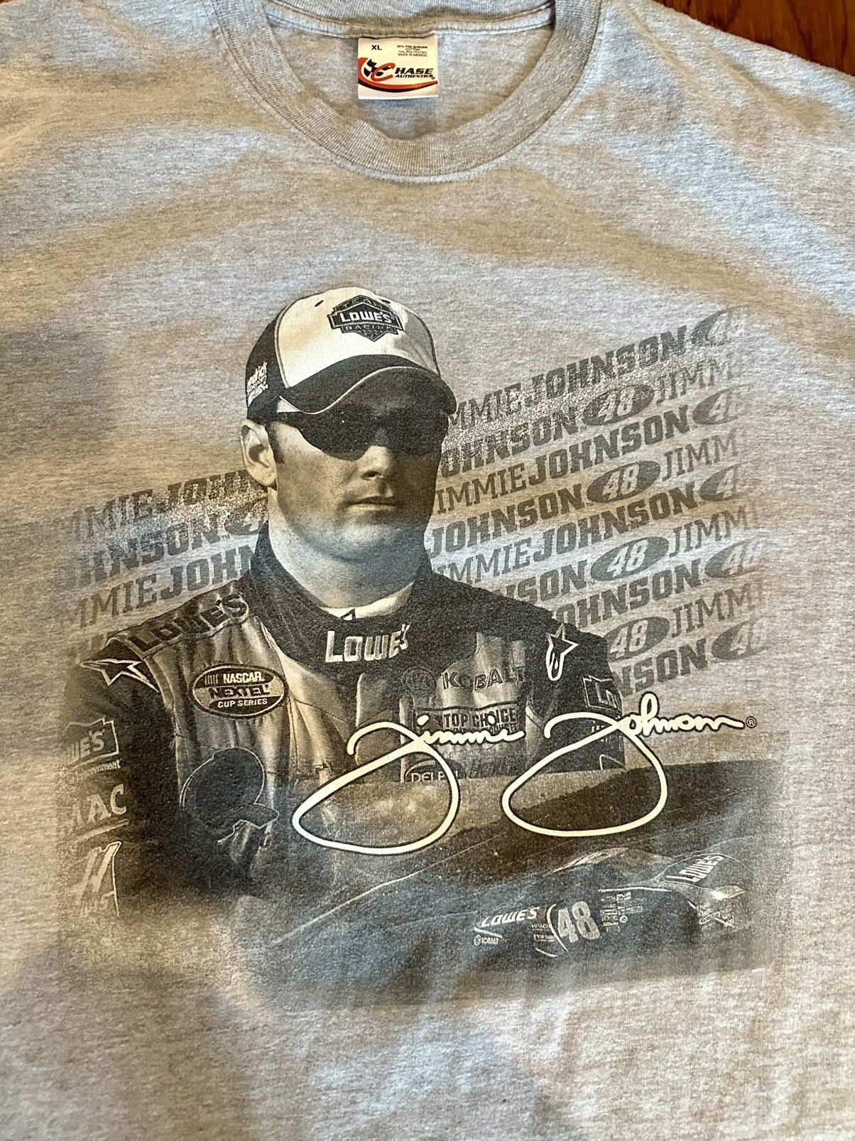 Chase Authentics × Hanes × NASCAR Jimmie Johnson 2006 NASCAR TShirt XL Y2K XL Hanes Beefy Size US XL / EU 56 / 4 - 2 Thumbnail