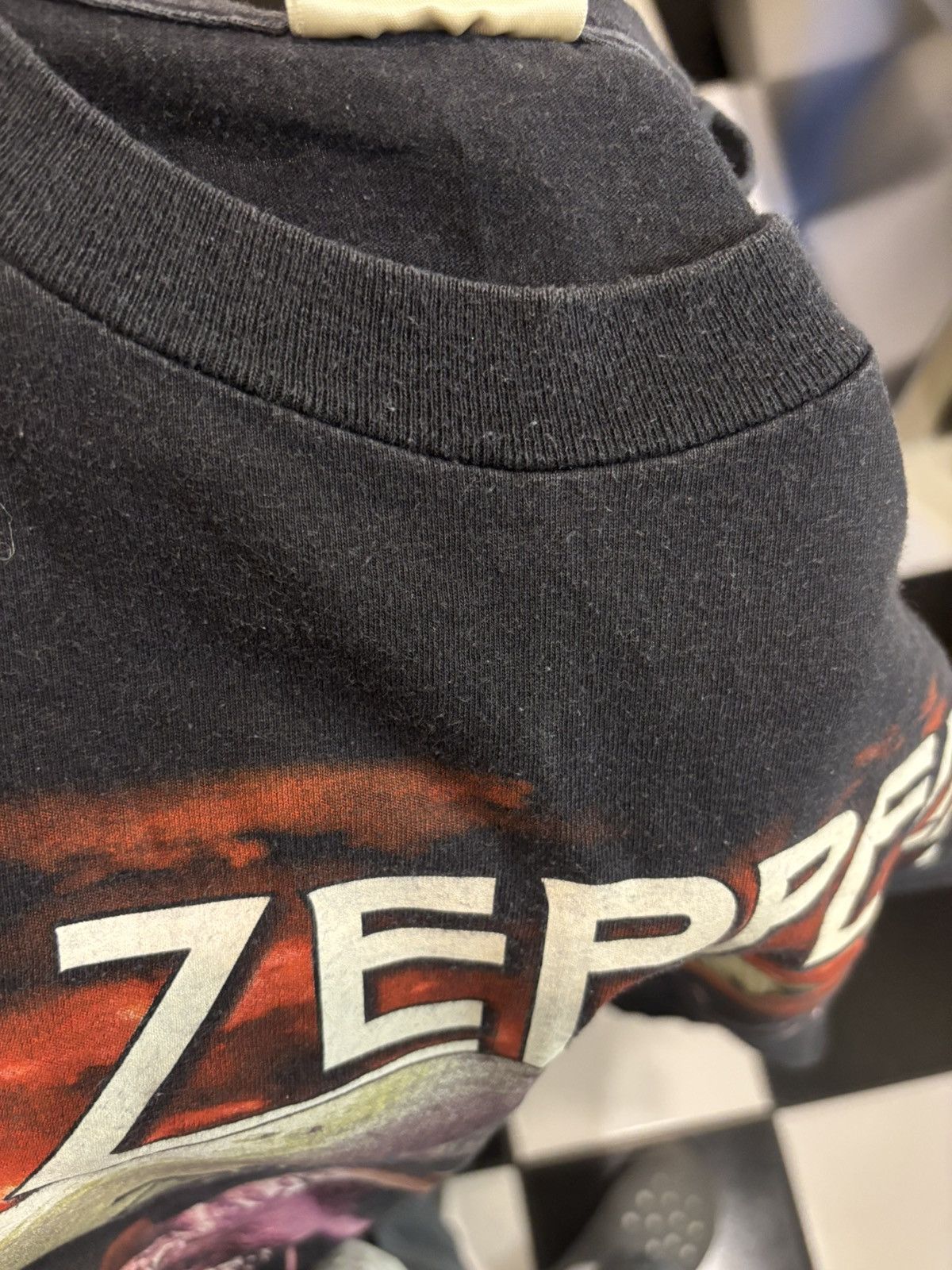 Vintage Vintage 1998 LED Zeppelin t-shirt Size US L / EU 52-54 / 3 - 7 Thumbnail