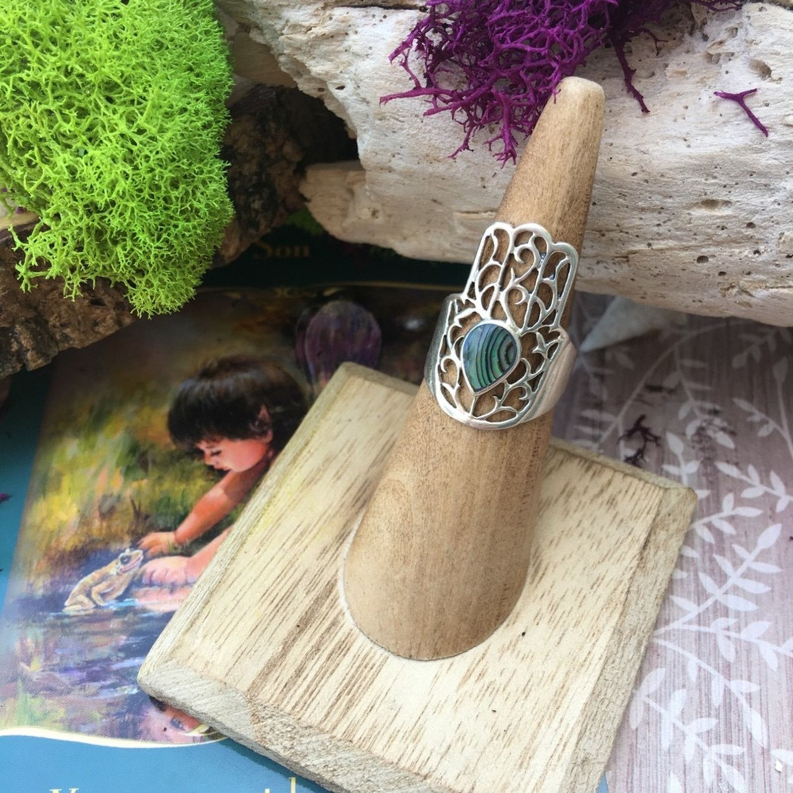 The Unbranded Brand Hamza Abalone Sterling Silver Ring Size ONE SIZE - 1 Thumbnail