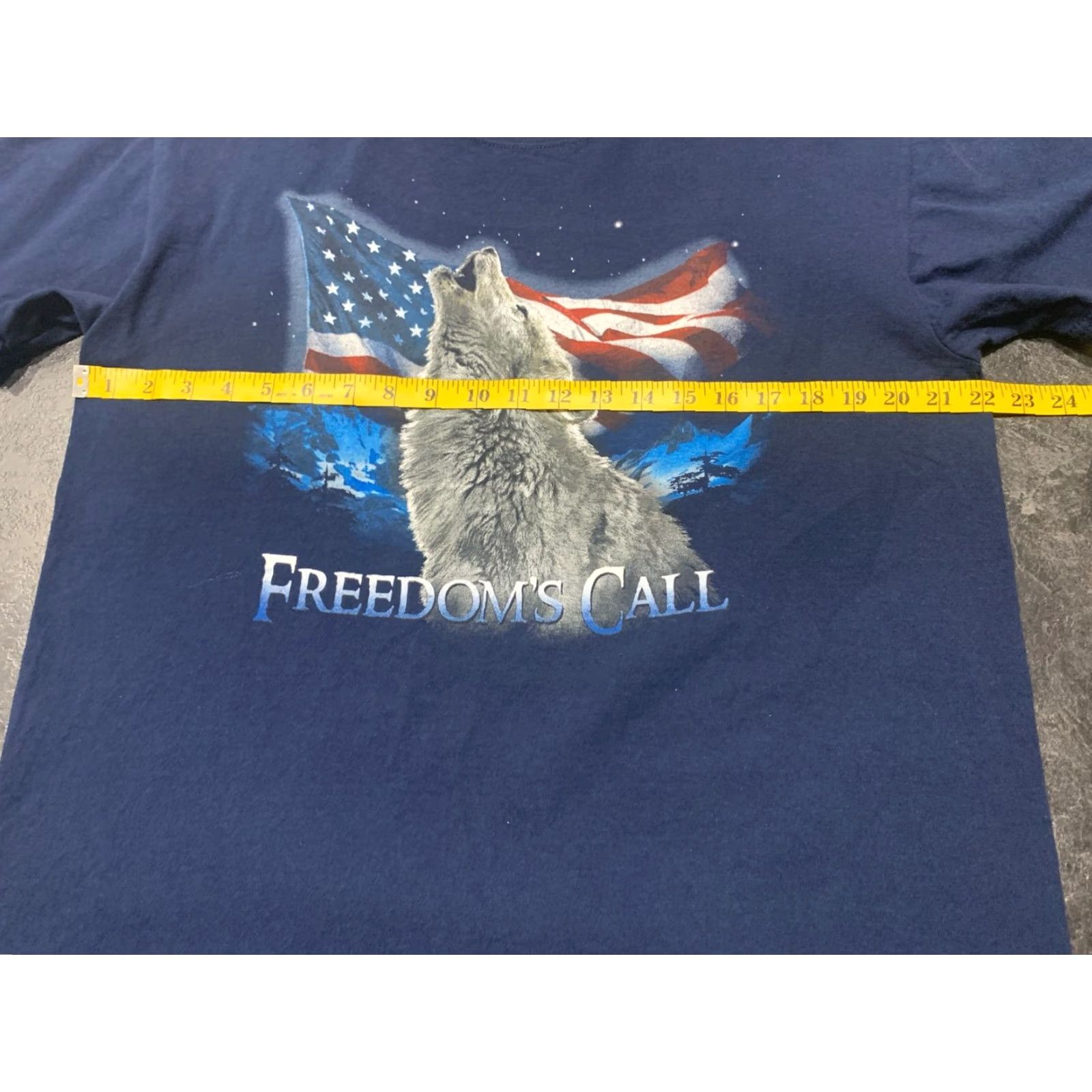Vintage Authentic Classics Men's T-Shirt Size Large Blue USA Flag Patriotic Graphic Tee Size US L / EU 52-54 / 3 - 6 Thumbnail