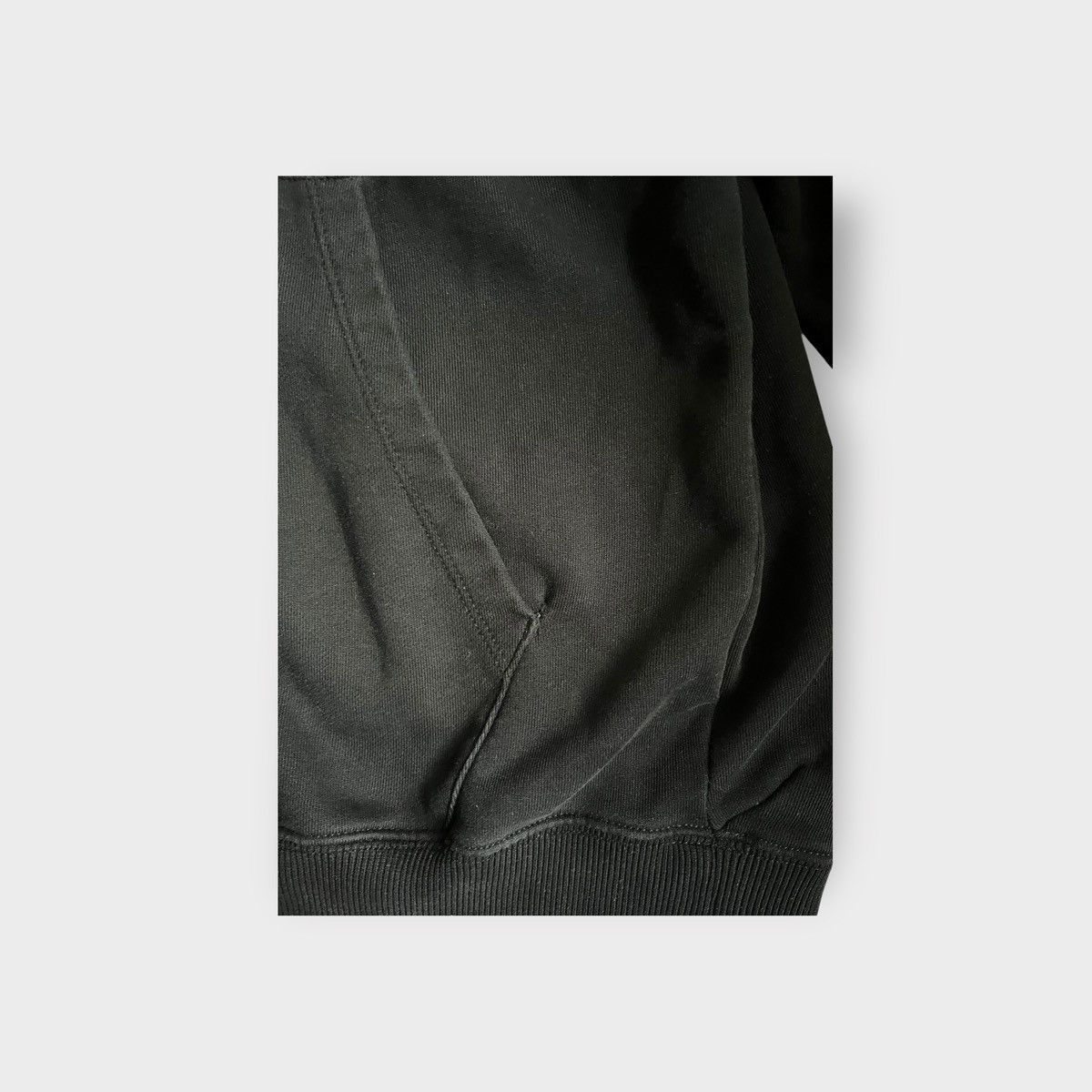 Helmut Lang Helmut Lang Black Hoodie Size US L / EU 52-54 / 3 - 4 Thumbnail