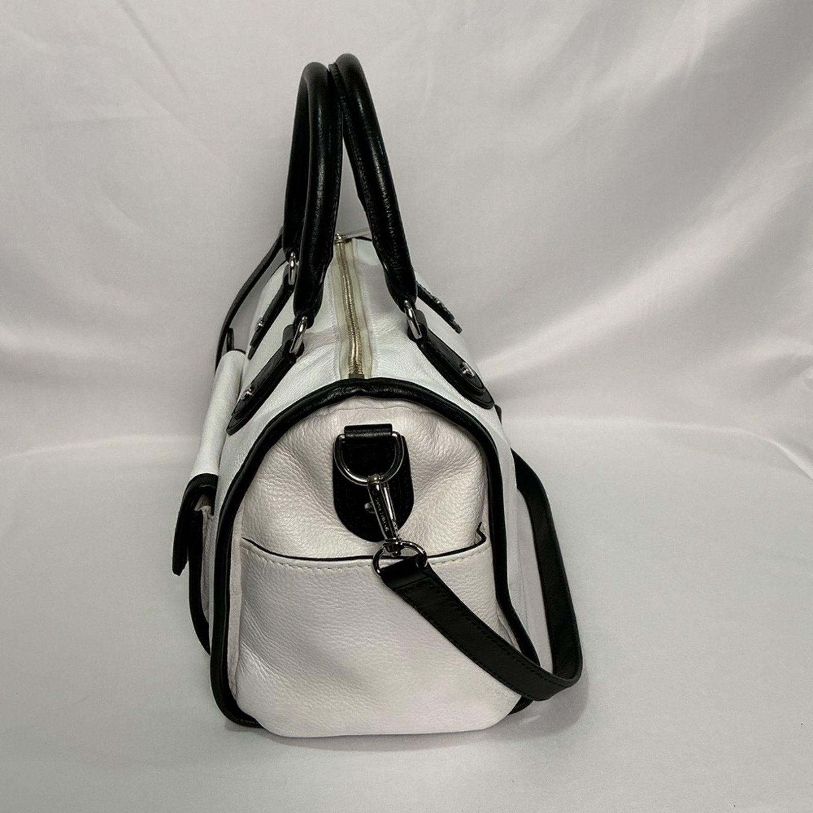 Michael Kors Michael Kors Margo Leather Satchel Two-Tone Black White Size ONE SIZE - 5 Thumbnail