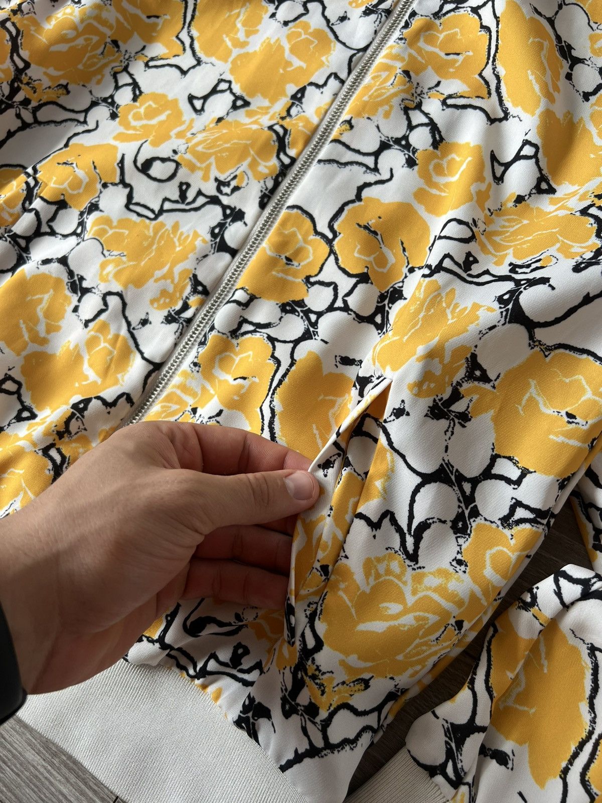 Samsoe Samsoe Samsoe Samsoe Overprinted Lite Weight Ykk Cara Cardigan Size XS / US 0-2 / IT 36-38 - 12 Thumbnail