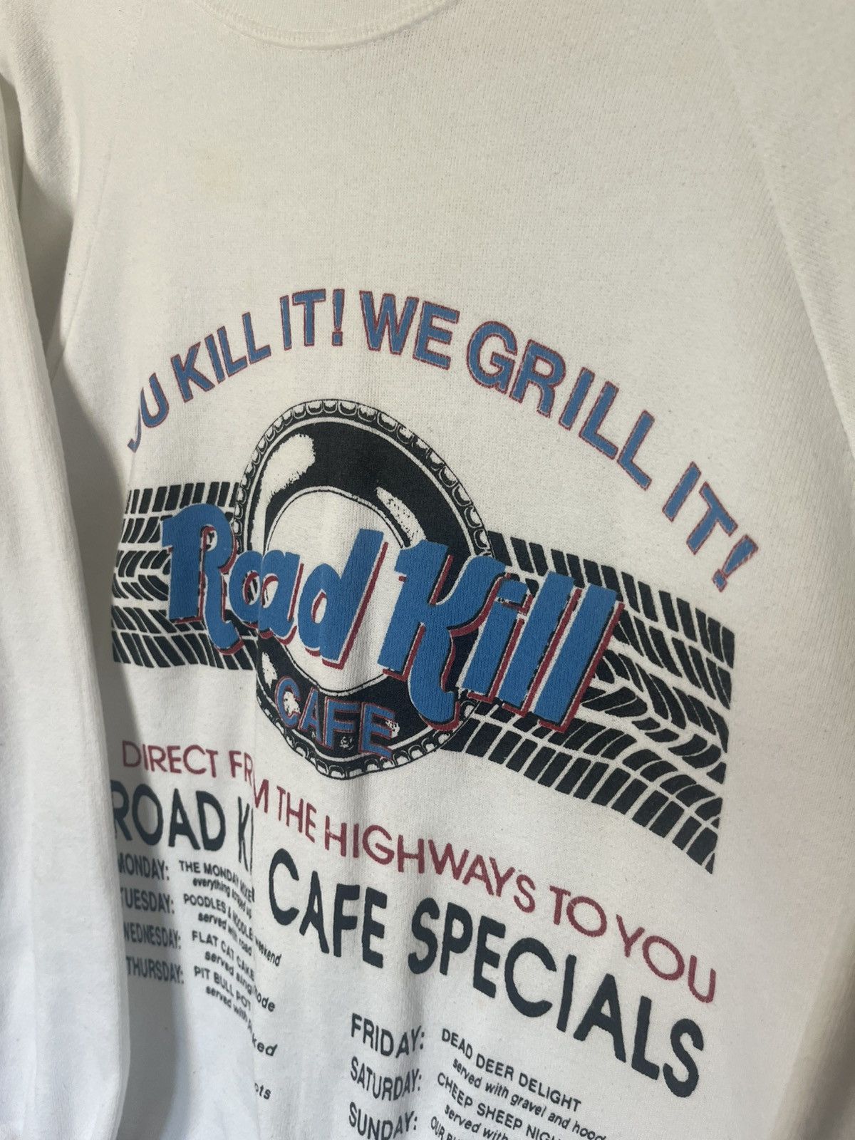 Hard Rock Cafe Vintage 90’s made USA Road Kill Cafe Parody Humor Sweatshirt Size US L / EU 52-54 / 3 - 4 Thumbnail