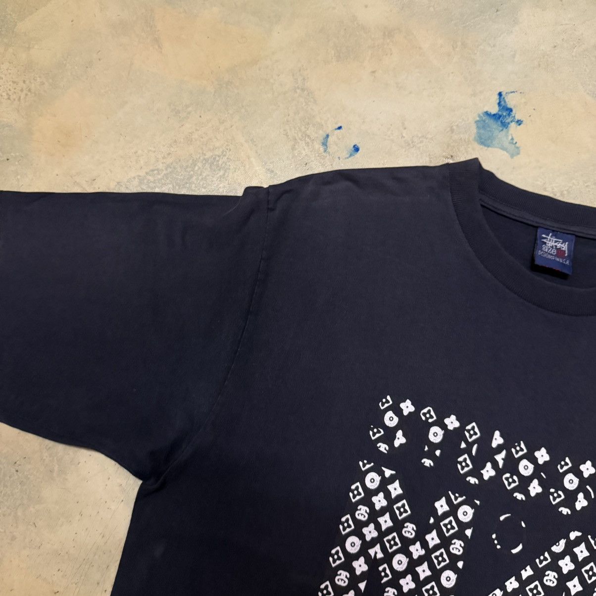 Stussy × Vintage Vintage Stussy LV Monogram No 4 Big Logo T Shirt Size US M / EU 48-50 / 2 - 7 Thumbnail