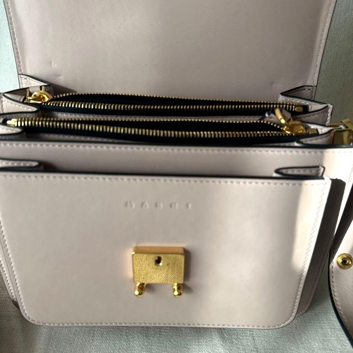 Marni Marni Trunk Medium Shoulder Bag Women's Pink Leather Authentic Used Size ONE SIZE - 4 Thumbnail