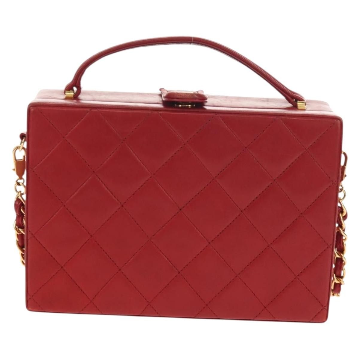 Chanel Chanel Matelasse Chain Shoulder Bag Leather Size ONE SIZE - 1 Thumbnail
