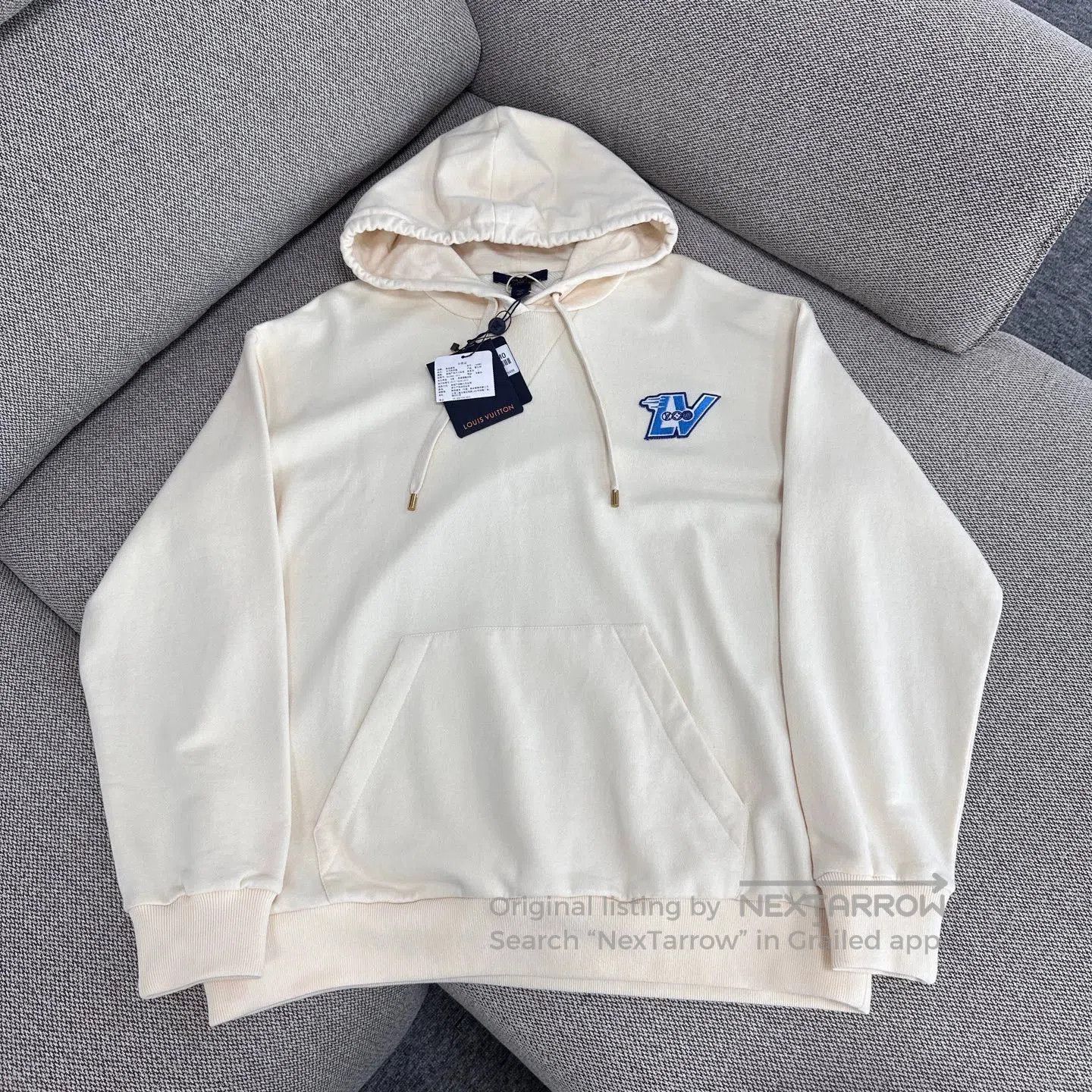 Louis Vuitton Louis Vuitton Logo Beige Hoodie Sweatshirt. Size US M / EU 48-50 / 2 - 1 Thumbnail