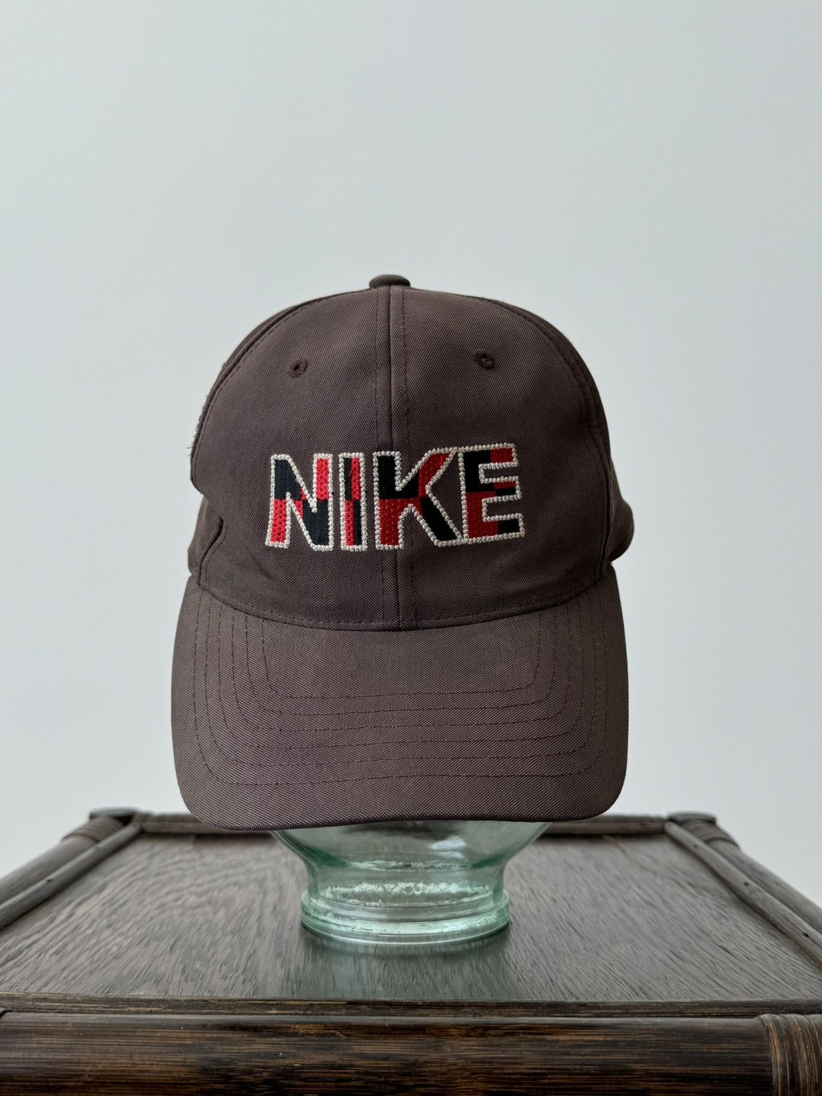 Nike × Vintage Vintage 90s Nike Big Logo Brown Cap Size ONE SIZE - 2 Thumbnail