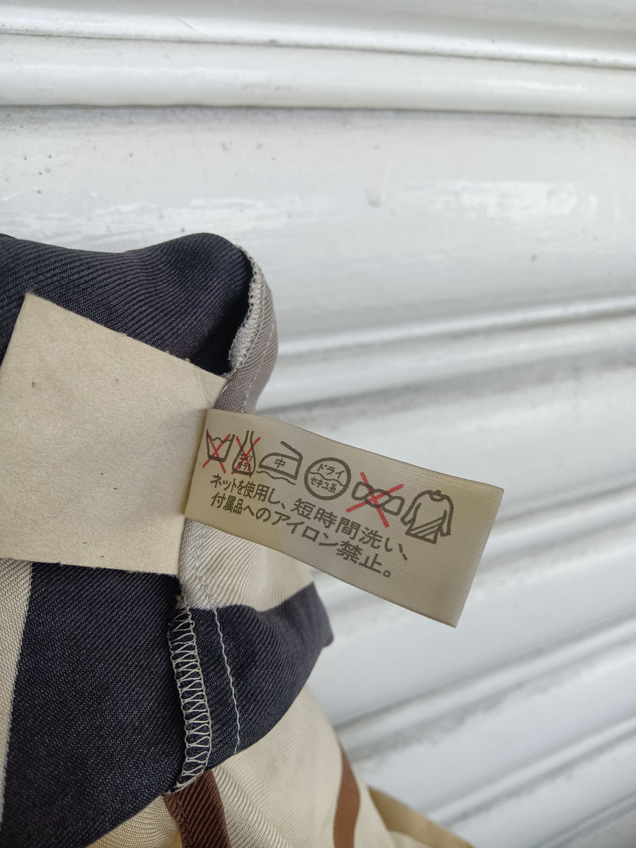 Fendi 100% SILK Fendi Brown Color-Blocked Logo Button Down Size US L / EU 52-54 / 3 - 9 Thumbnail