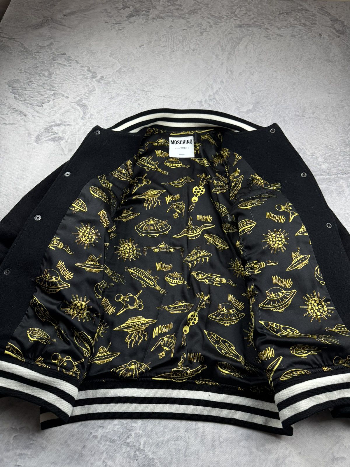 Moschino × Vintage MOSCHINO VINTAGE DOUBLE LOGO OVERSIZE BOMBER Size US L / EU 52-54 / 3 - 9 Thumbnail