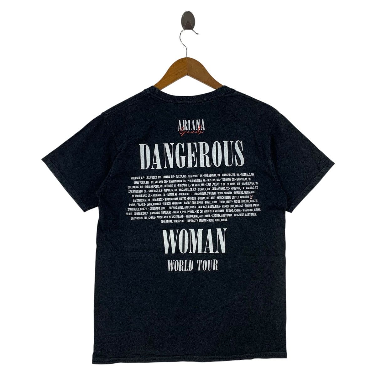 Gildan ARIANNA GRANDE Big printed tee Size US M / EU 48-50 / 2 - 4 Thumbnail