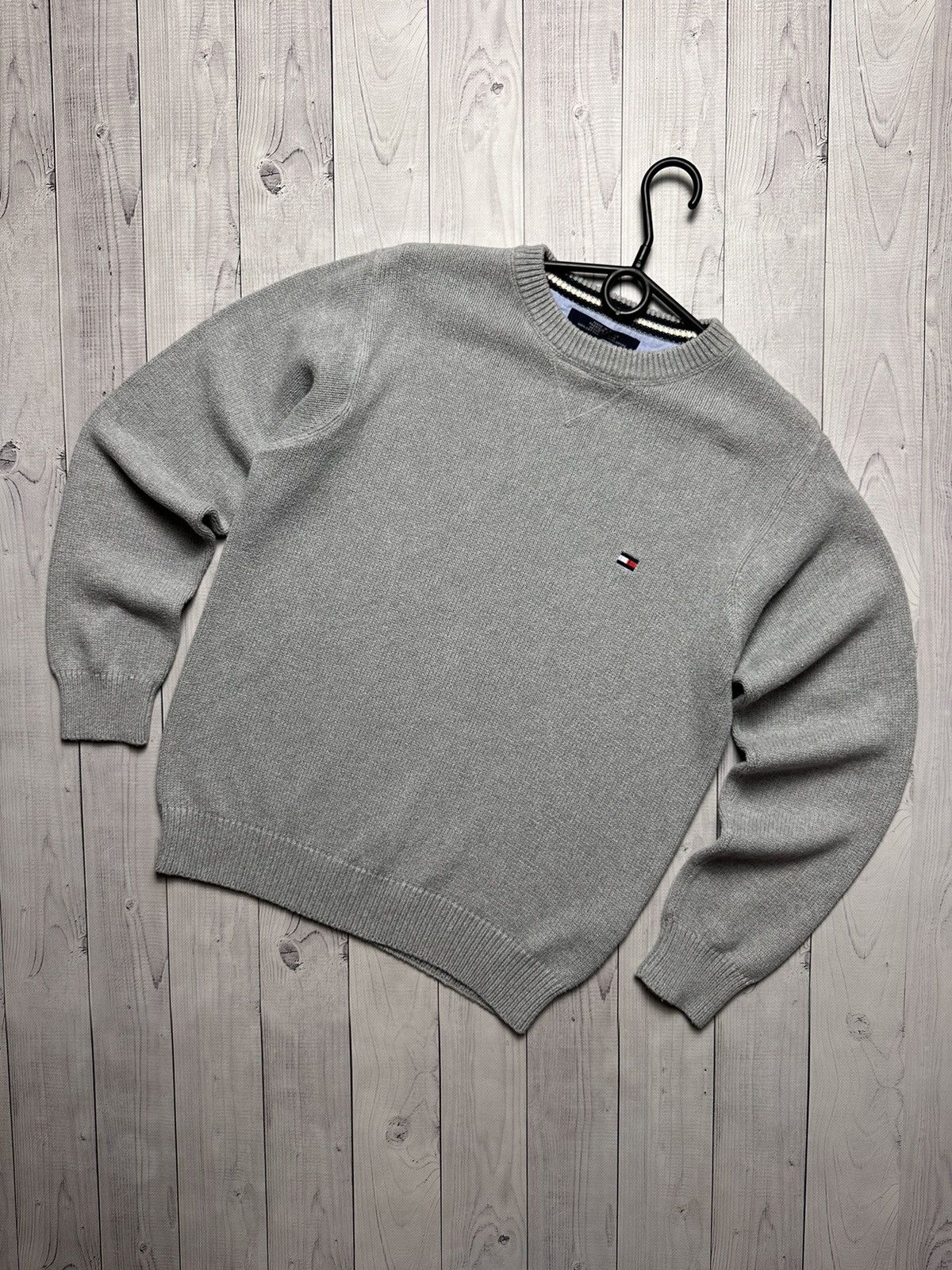 Tommy Hilfiger × Vintage Vintage Tommy Hilfiger knitted sweater size S logo Size US S / EU 44-46 / 1 - 1 Thumbnail