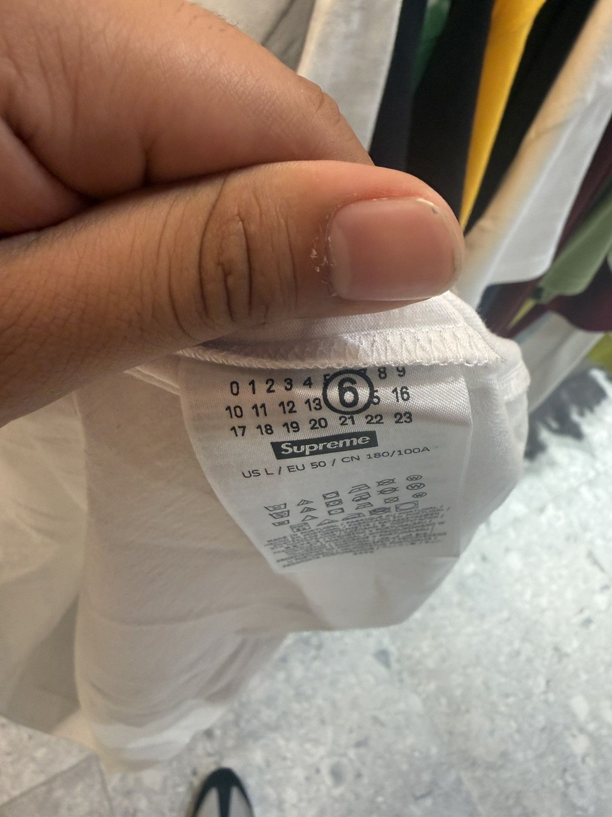 Maison Margiela × Supreme Supreme MM6 Maison Margiela White Box Logo Tee Size US L / EU 52-54 / 3 - 9 Thumbnail