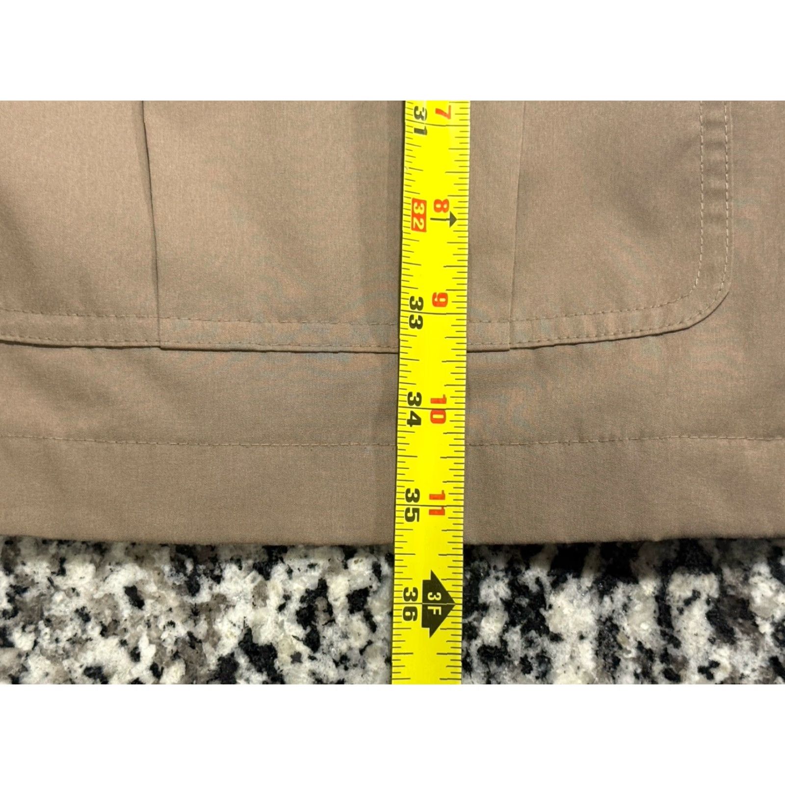 Vintage VINTAGE L.L. Bean Traveler Jacket Khaki Brown Reg XL Utility Vented Zipped Field Chore Jacket 90s Outdoor Workwear Mens Size US XL / EU 56 / 4 - 3 Thumbnail