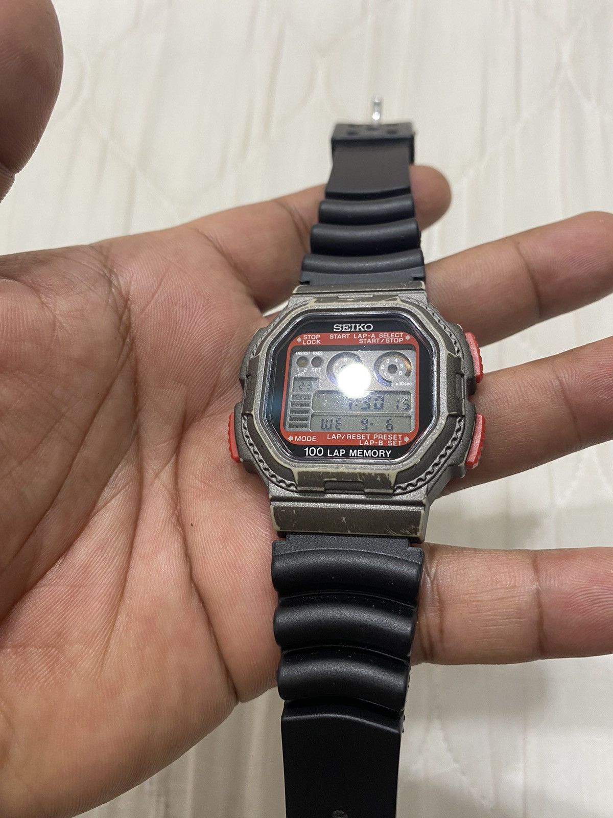 VINTAGE SEIKO DIGITAL W358-4A10 QUARTZ WATCH