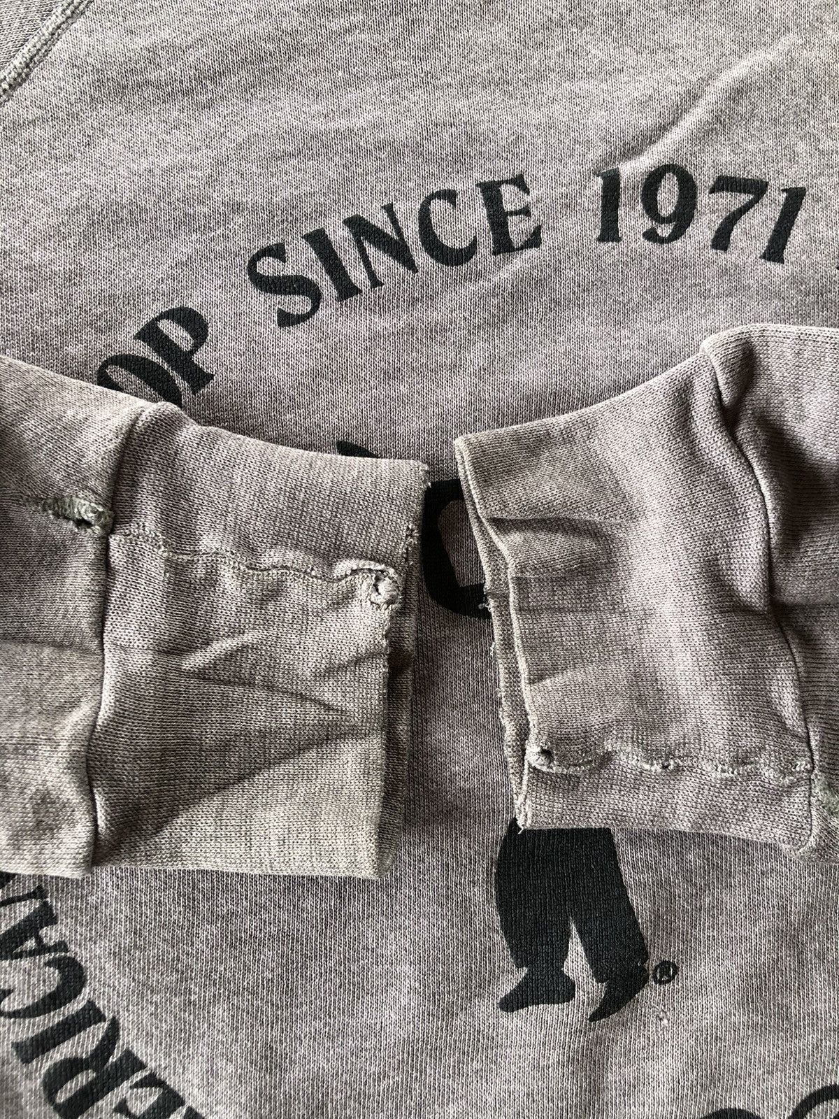 Vintage Vintage Lapine Surf American Wear Shop Surfboard Sweatshirt Size US S / EU 44-46 / 1 - 5 Thumbnail