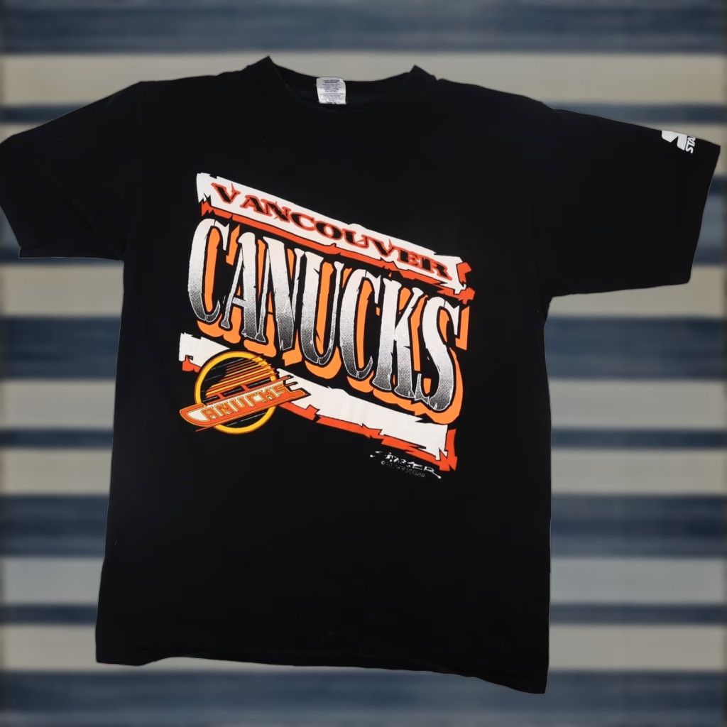 Starter VINTAGE Starter Vancouver Canucks Hockey Graphic T Shirt Mens Medium Black 90s Visual/Logo Size US M / EU 48-50 / 2 - 1 Thumbnail