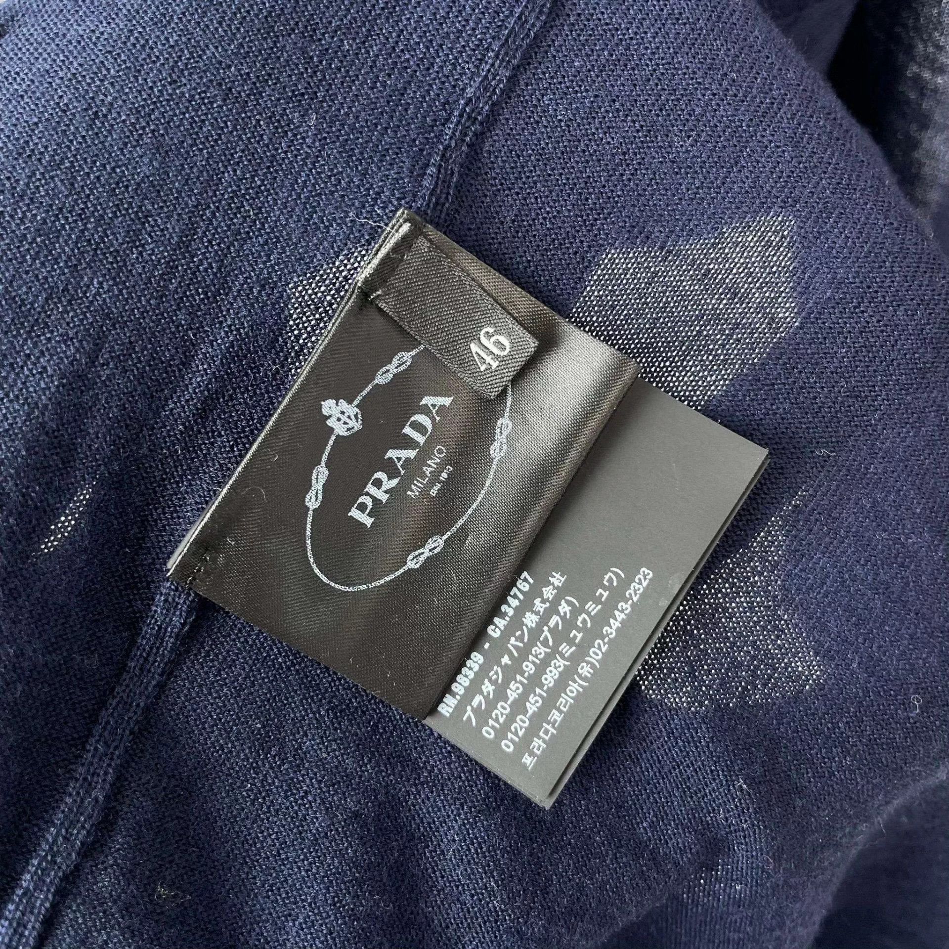 Prada Prada knit cardigan Size L / US 10 / IT 46 - 4 Thumbnail