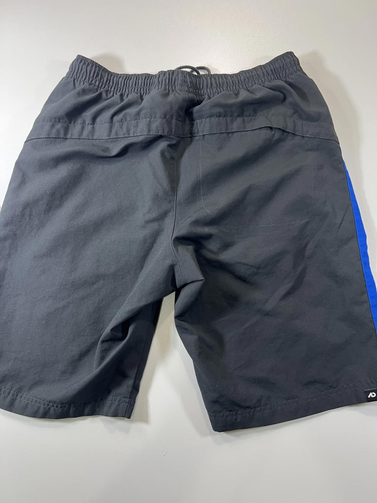 Nike Nike Men's Athletic Shorts with Blue Side Panels Size US 30 / EU 46 - 4 Thumbnail