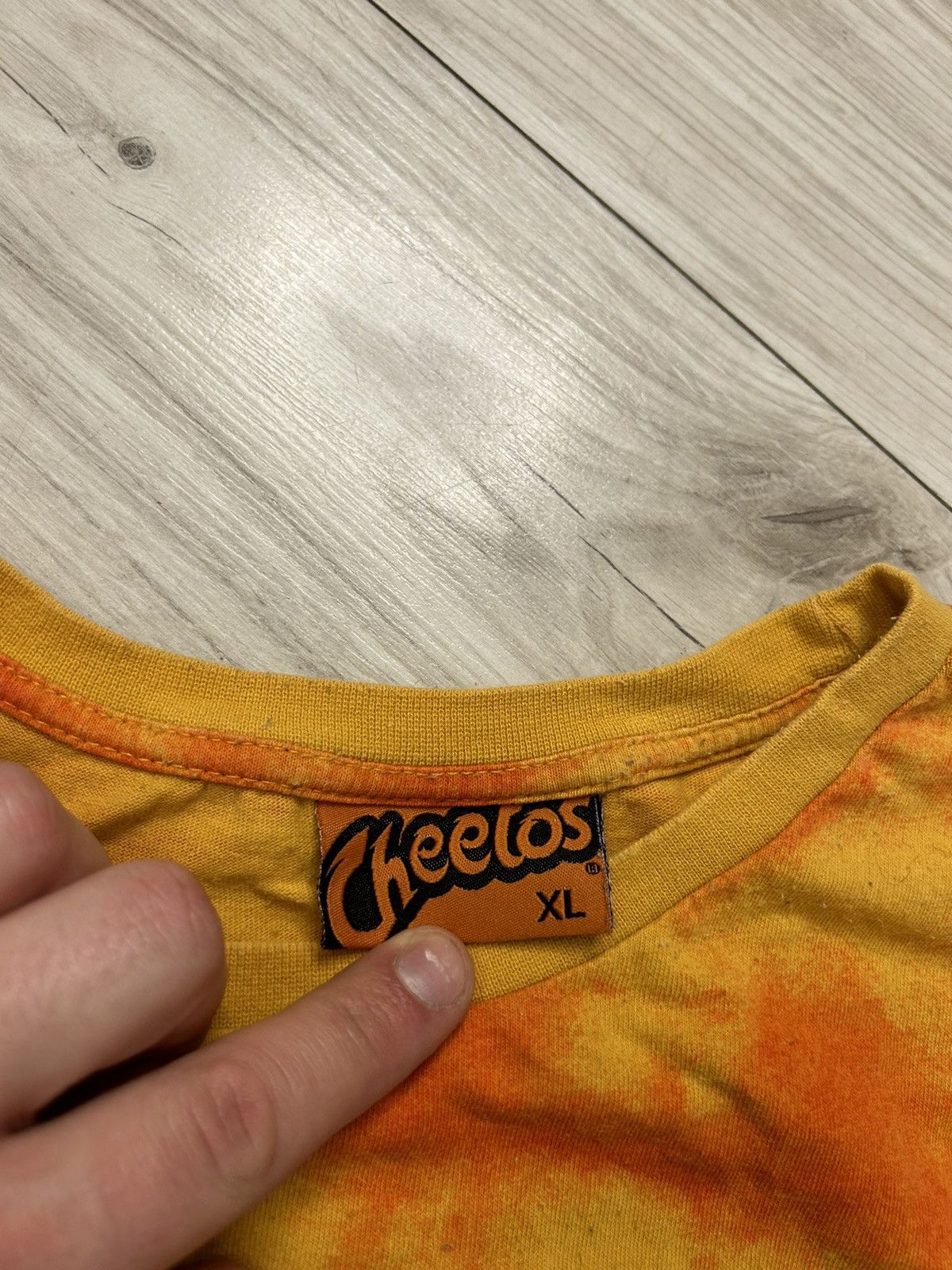 Vintage Vintage Flamin' Hot Cheetos Graphic Print Tee Shirt Size US XL / EU 56 / 4 - 4 Thumbnail