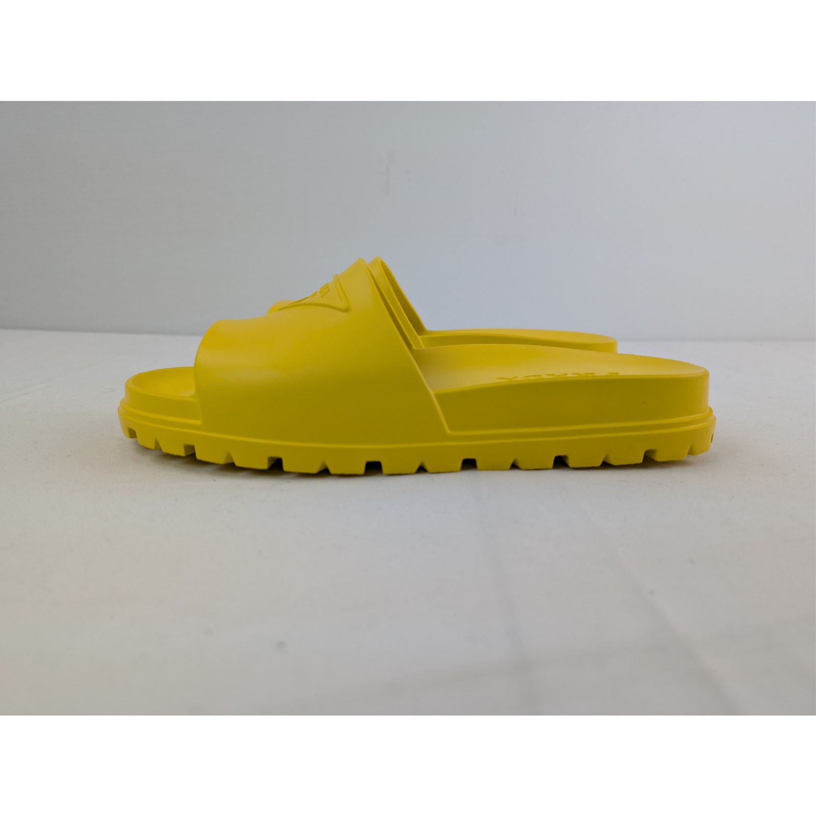 Prada o1rshd1 EVA Rubber Slide Sandals Slippers in Yellow Size US 11 / EU 44 - 10 Thumbnail