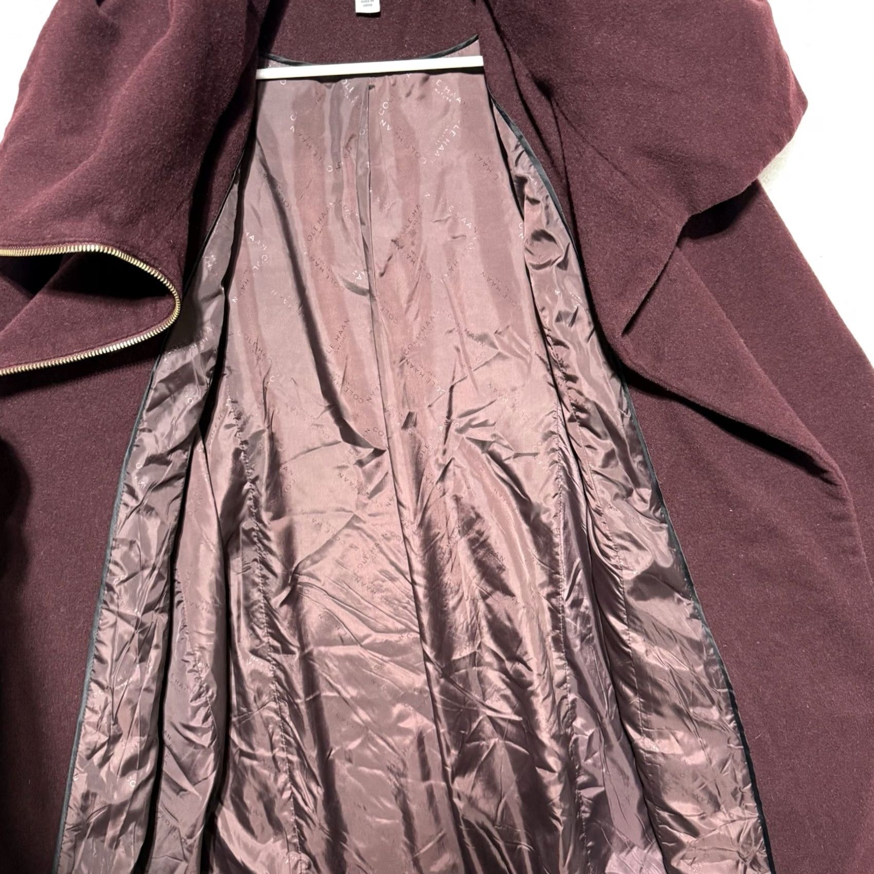 Cole Haan VINTAGE Cole Haan Coat Wool Burgundy Belted Duffle Overcoat Women 10 Wool Blend Signature Old Money Quit Luxury Length 35” P2P 19” Size L / US 10 / IT 46 - 5 Thumbnail