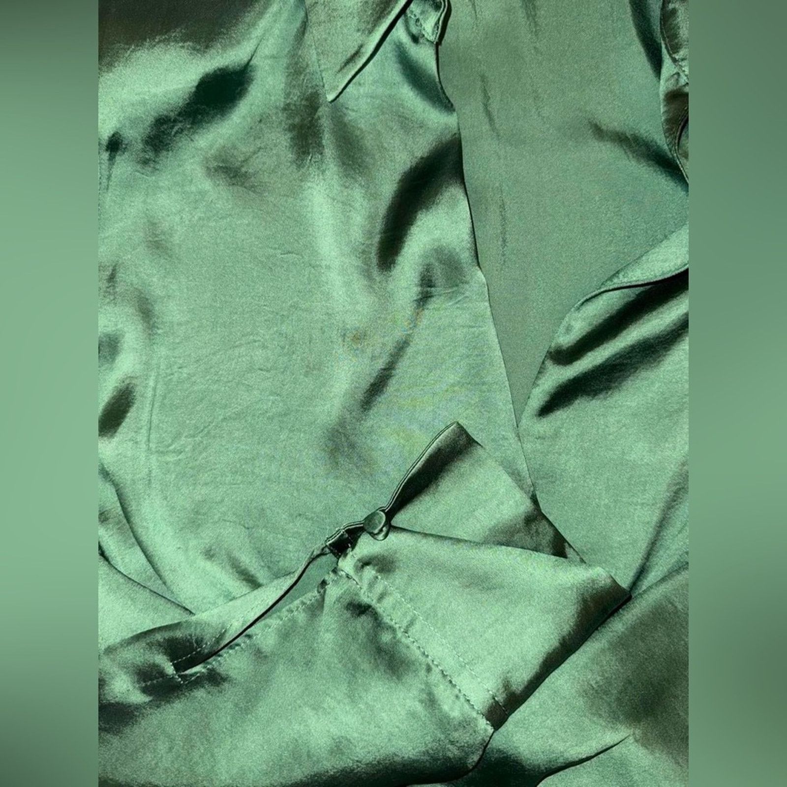 Zara Zara Solid Green Crossover Hem Dress Size XS Elegant Mini Size XS / US 0-2 / IT 36-38 - 7 Thumbnail