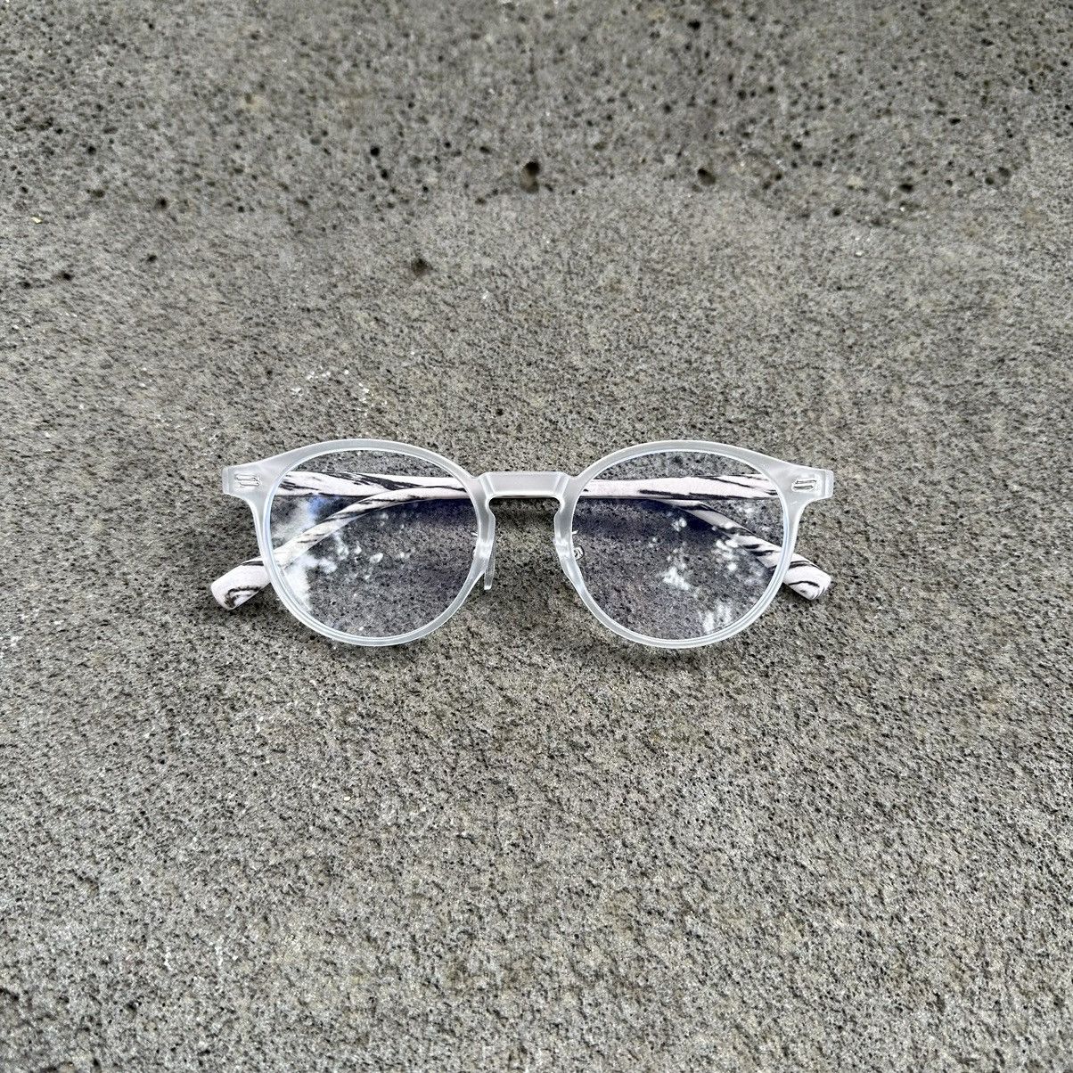 Other GLASSES FRAME BRAND NEW CLASSIC RETRO VINTAGE KZ1002-02 Size ONE SIZE - 1 Thumbnail