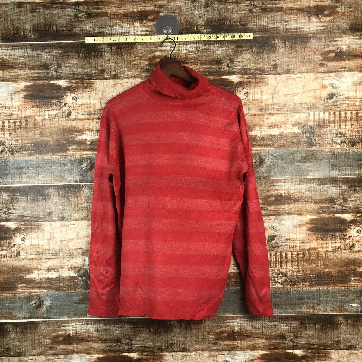 DL Fam Lock Red Stripe Turtle Neck Knitwear #C676