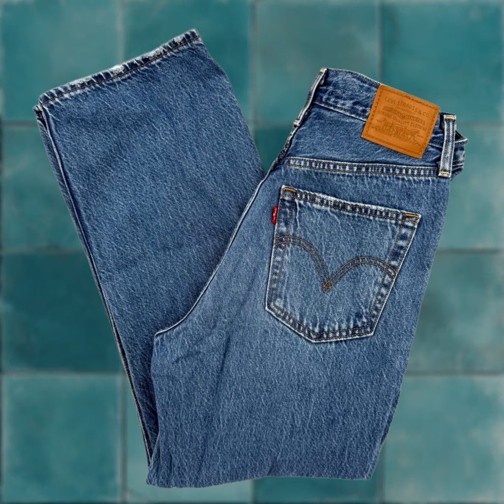 Levi's Item Specifications: Brand: DreamWeave Size 28" / US 6 / IT 42 - 1 Thumbnail