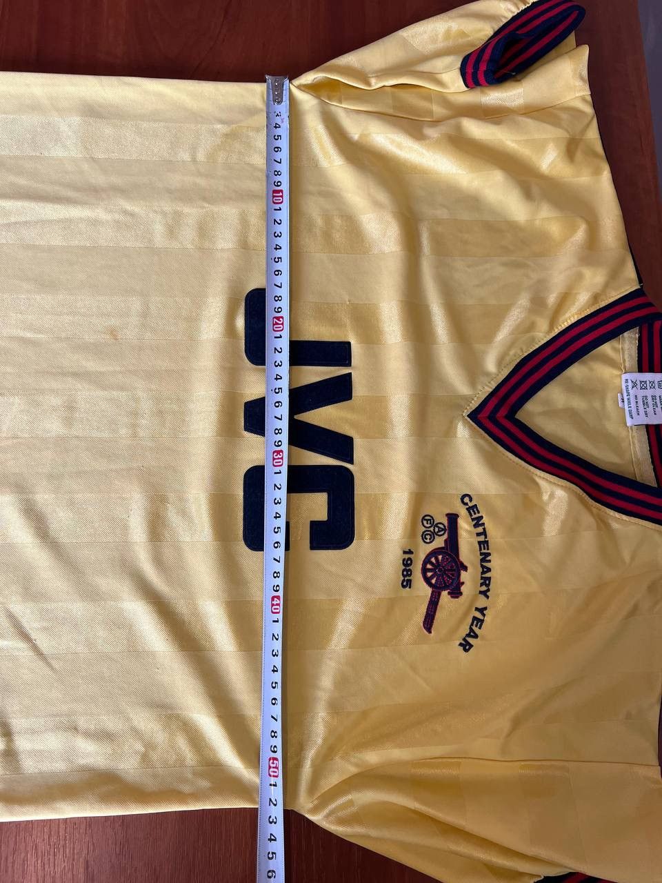 Vintage 1985 ARSENAL FC REMAKE SCORE DRAWSOCCER FOOTBALL JERSEY SZ M Size US M / EU 48-50 / 2 - 15 Thumbnail