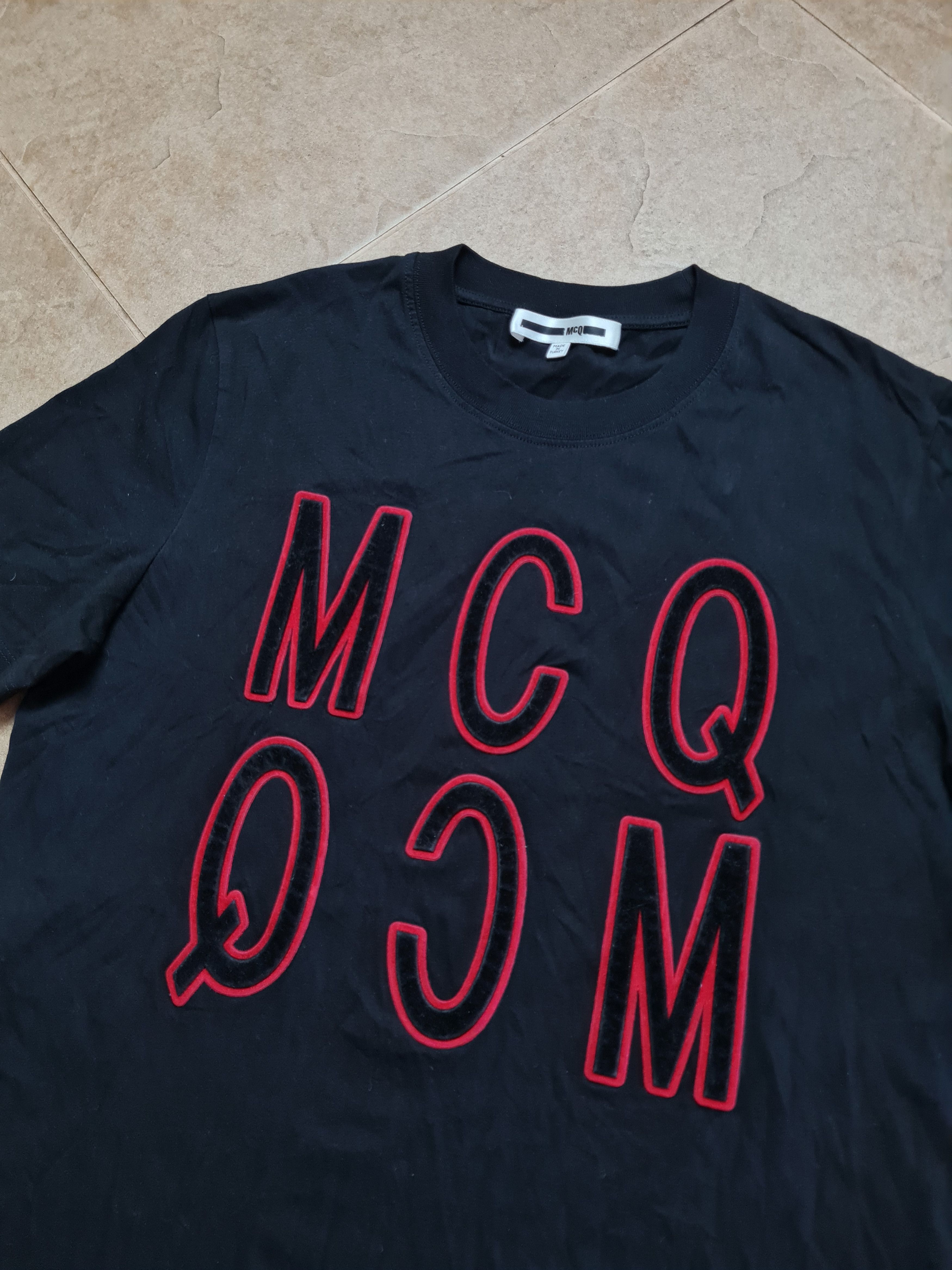 Alexander McQueen T-shirts Alexander McQueen MCQ designer big logo Size M Size US M / EU 48-50 / 2 - 5 Thumbnail