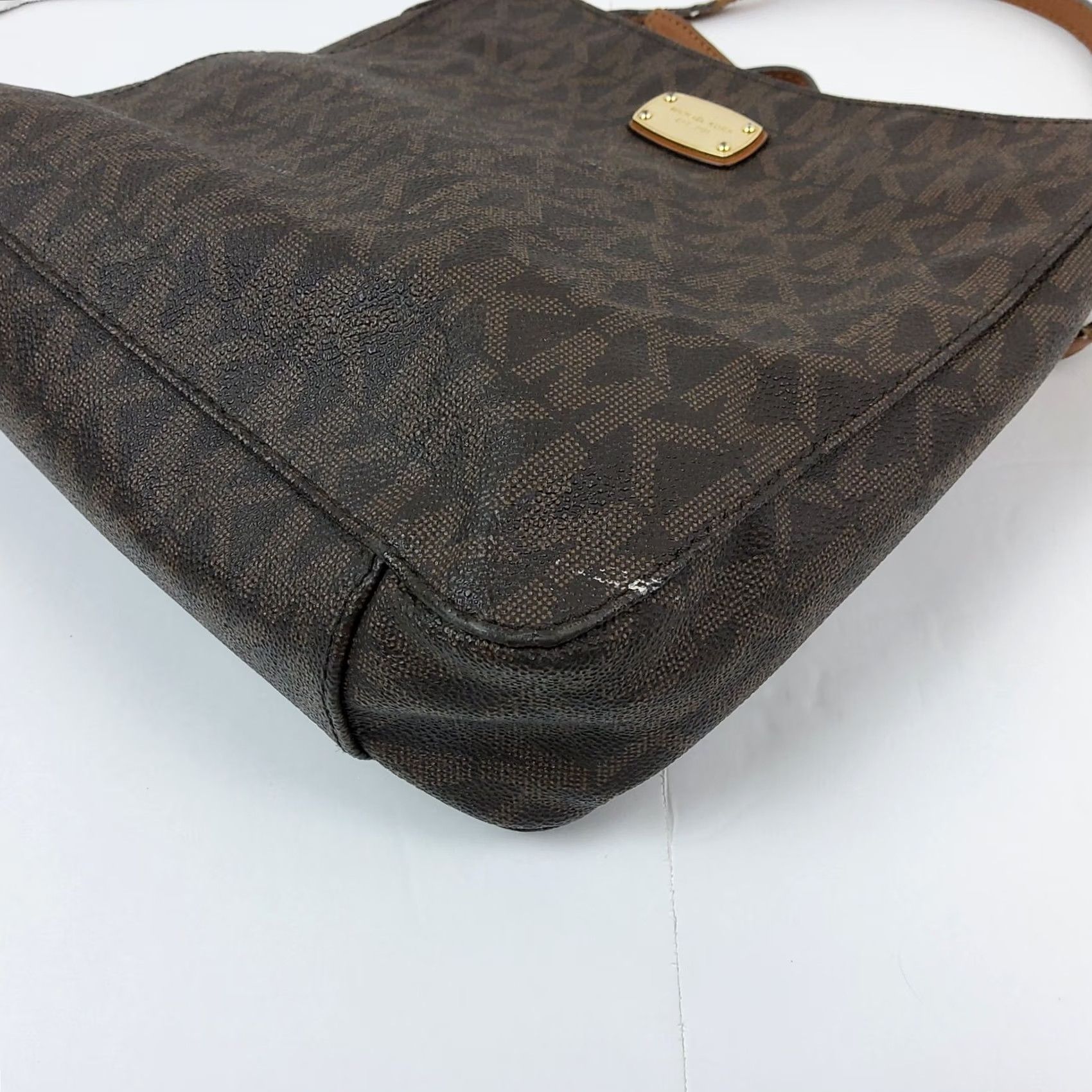 Michael Kors Michael Kors Crossbody Shoulder Bag Purse Women's Leather Brown Medium MK Shoulder Bag Ladies 11x9x3 Size ONE SIZE - 7 Thumbnail