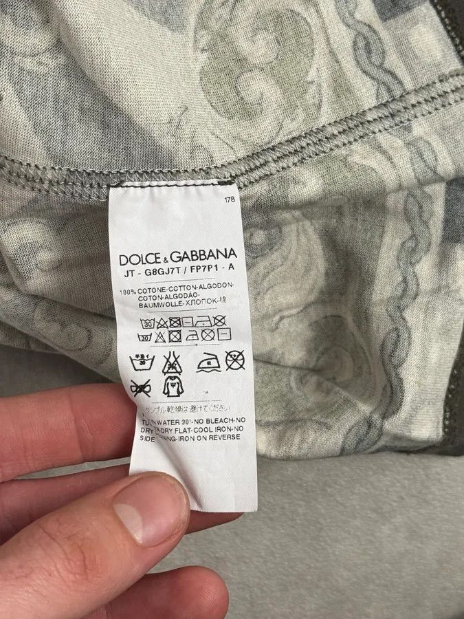 Dolce & Gabbana 2010s Dolce & Gabbana Green Fantasy World Henley Longsleeve Size US M / EU 48-50 / 2 - 12 Thumbnail