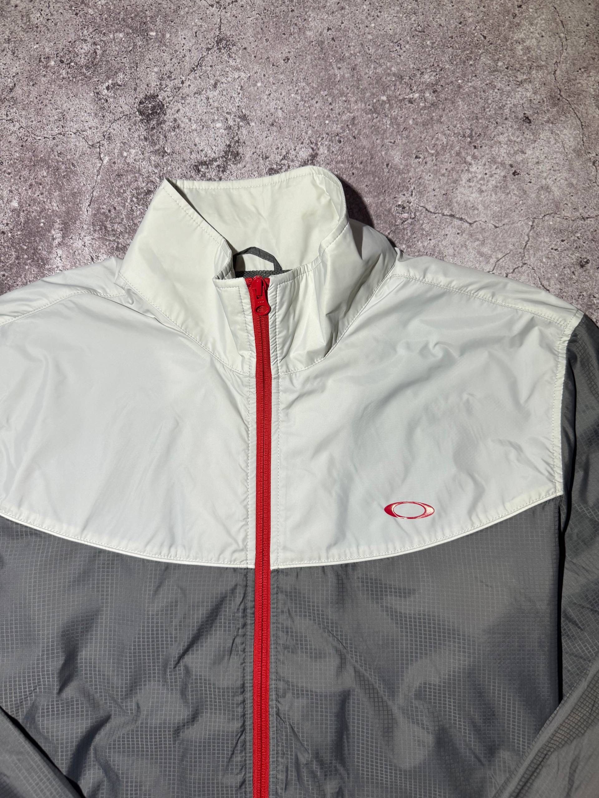 Oakley Oakley Vintage Light Jacket Streetwear Rare Size US L / EU 52-54 / 3 - 2 Thumbnail