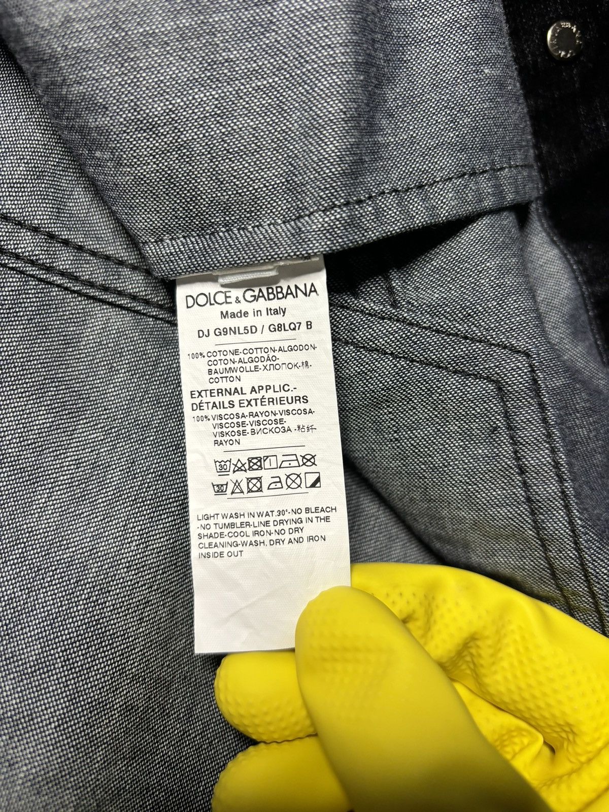 Dolce & Gabbana BRAND NEW Dolce and Gabbana men’s velour jacket Size US M / EU 48-50 / 2 - 9 Thumbnail