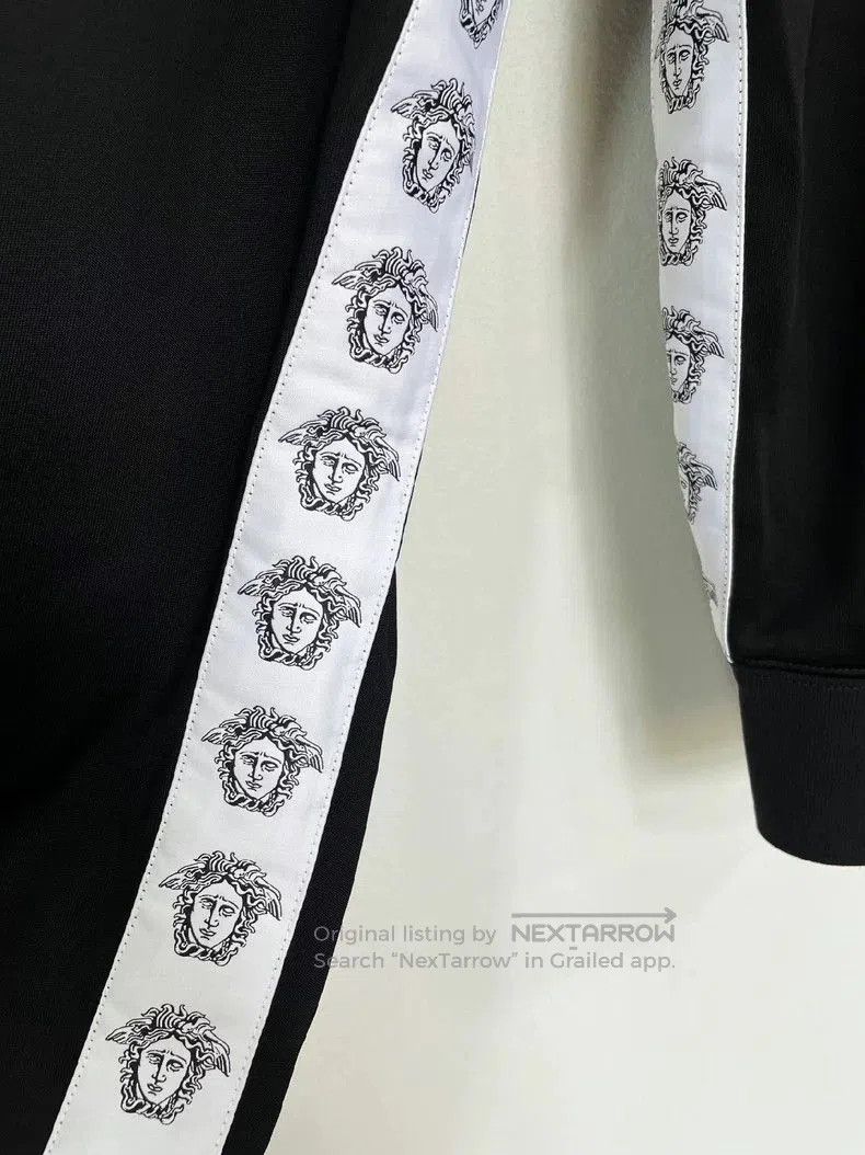 Versace VERSACE Men's Medusa Print Jacket. Size US M / EU 48-50 / 2 - 7 Thumbnail