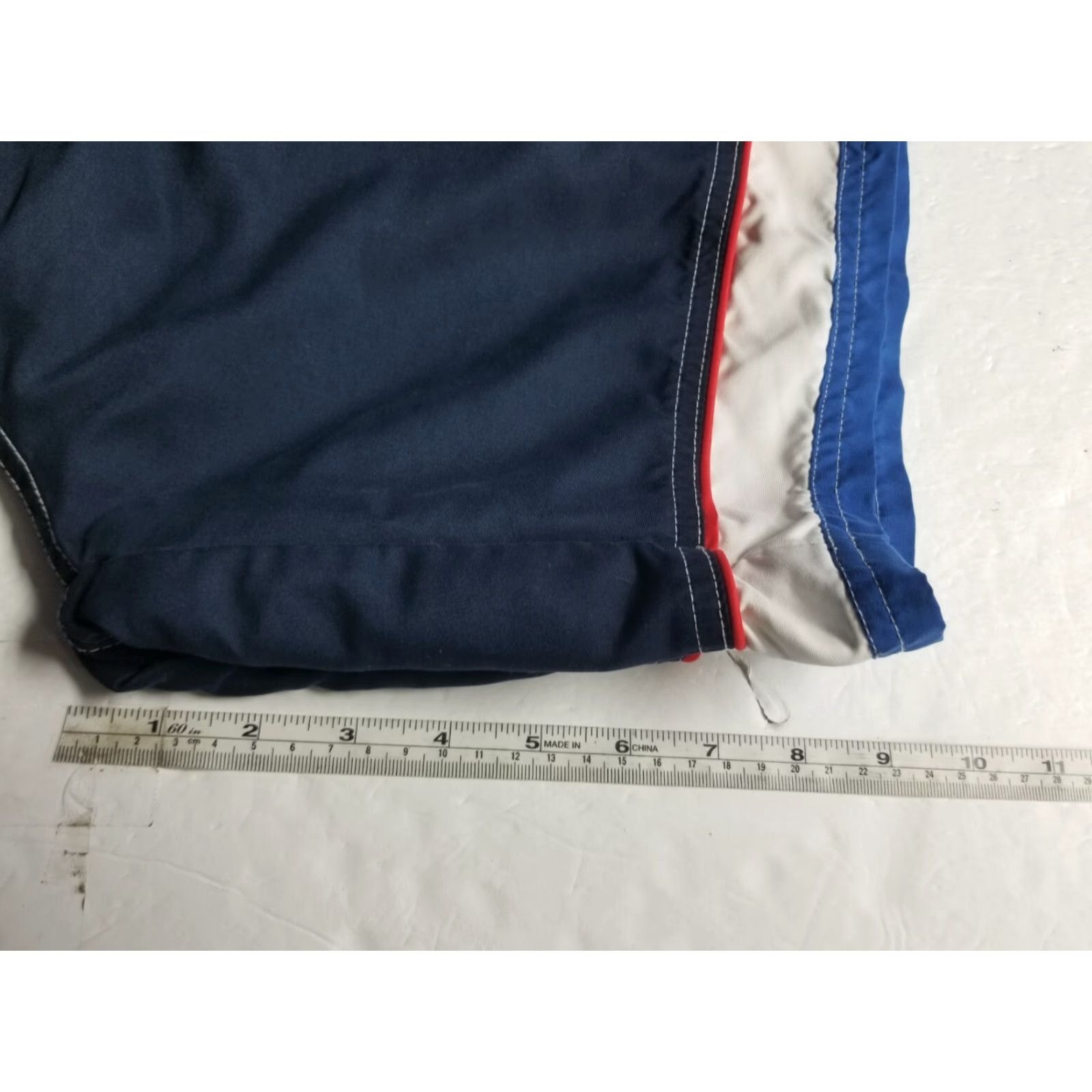 Ocean Pacific VINTAGE Ocean Pacific Board Shorts Swim Trunk Mens L Blue Ombré Drawstring Pockets Above-the-Knee Size US 33 - 4 Thumbnail
