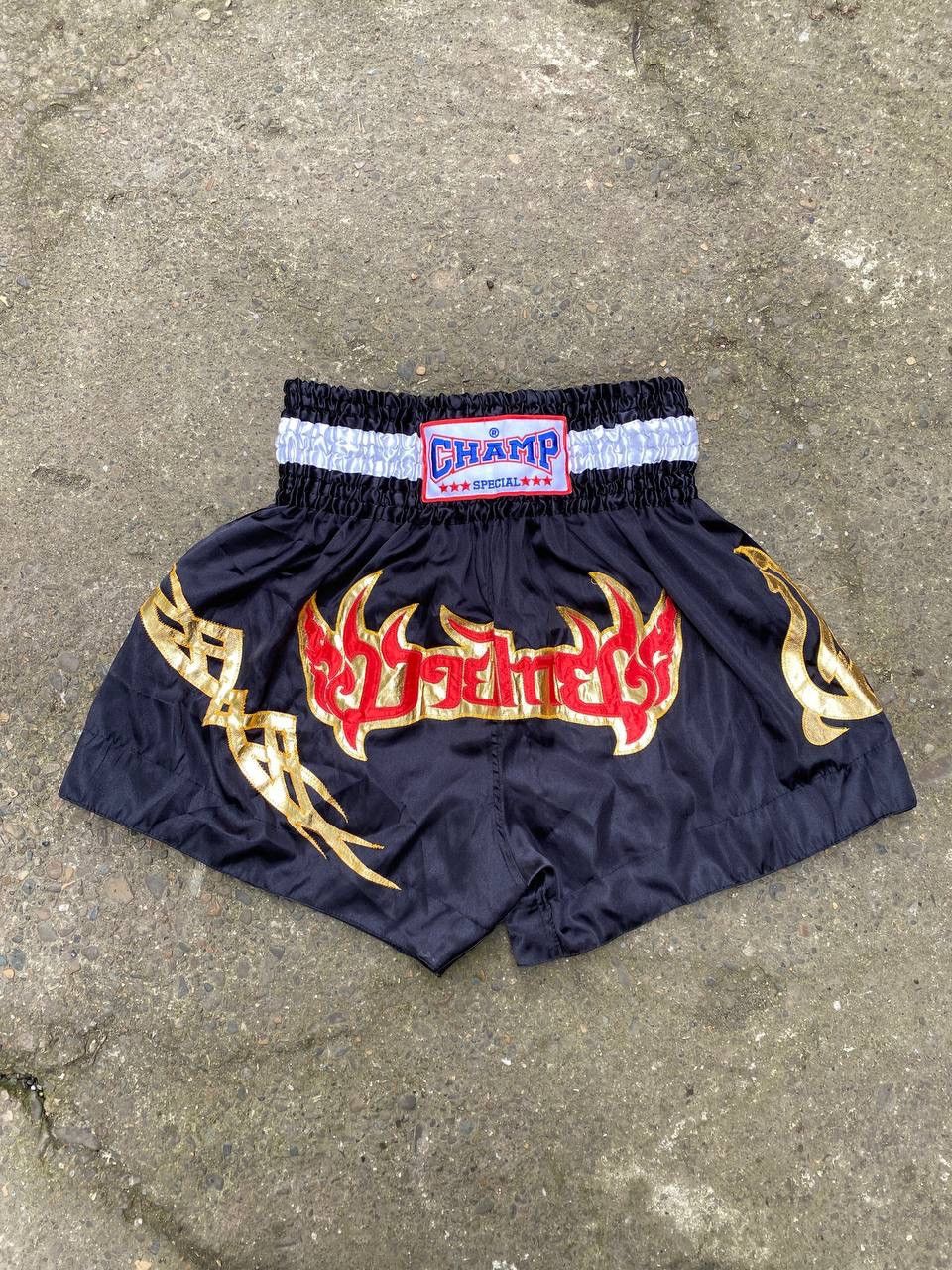 Vintage Muay Thai sportswear kick boxing vintage shorts jersey Size US 34 / EU 50 - 1 Thumbnail