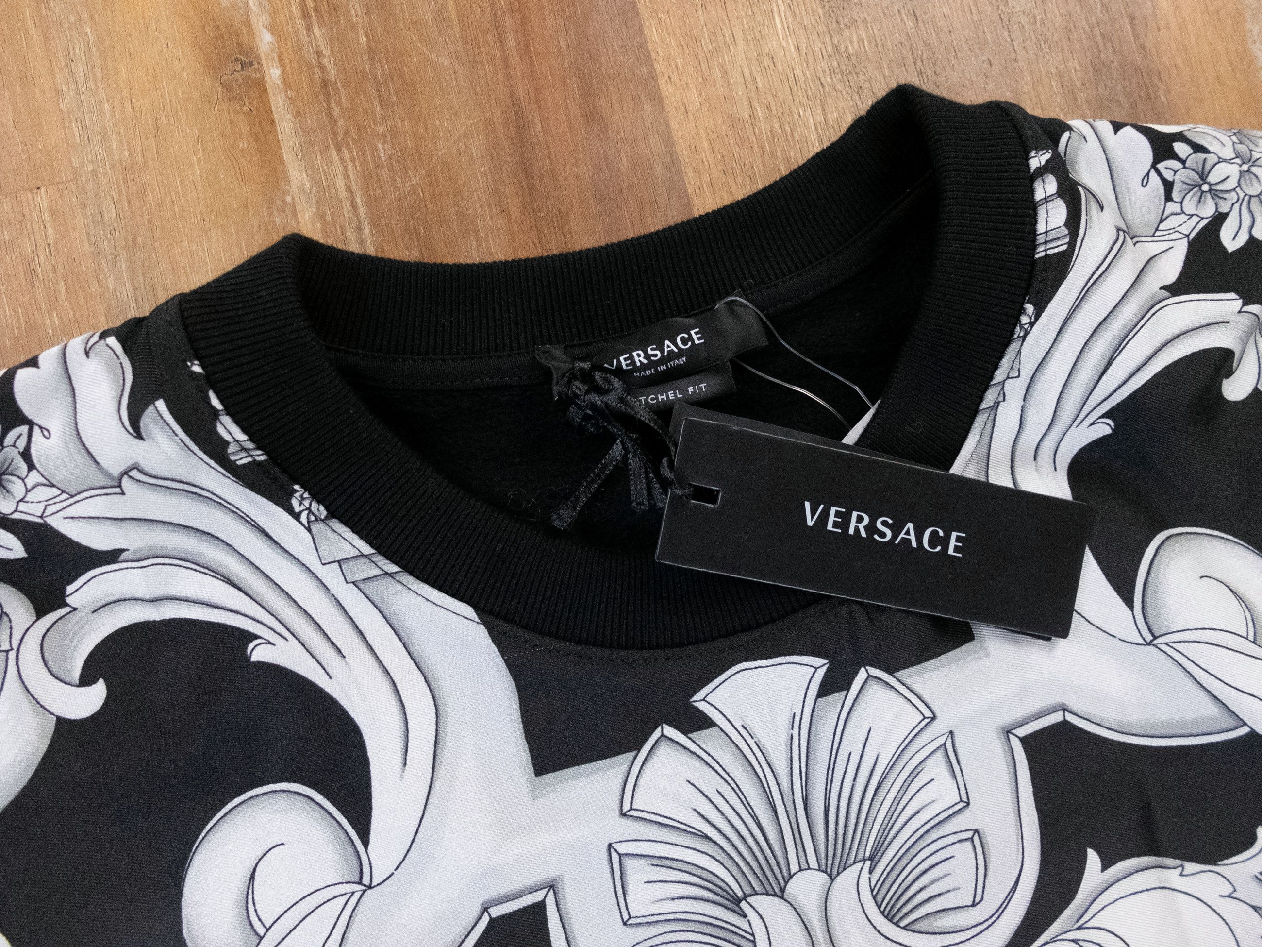 Versace VERSACE black panelled baroque print sweatshirt Medium Size US M / EU 48-50 / 2 - 6 Thumbnail
