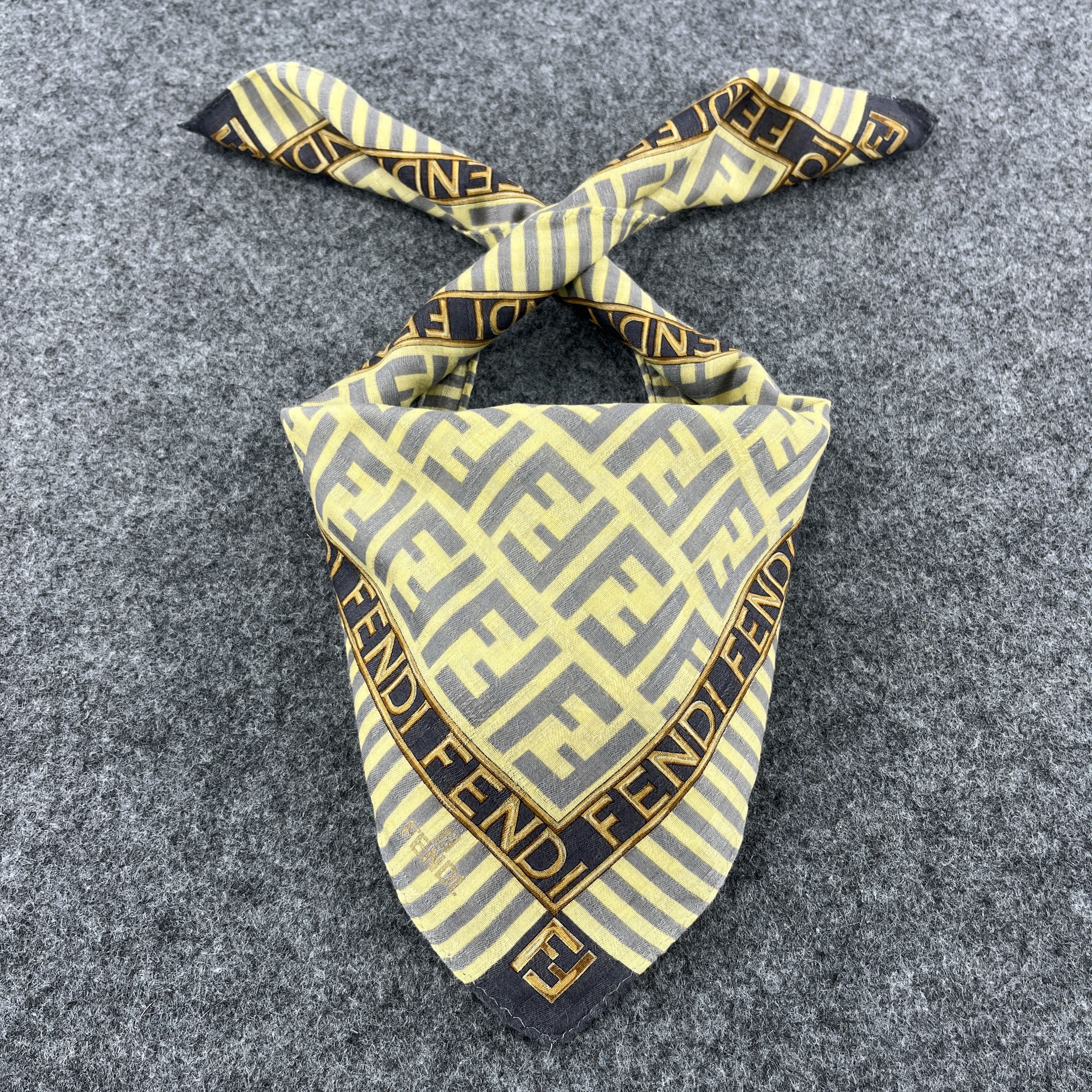 Vintage Vintage Fendi Handkerchief / Bandana / Neckerchief B432 Size ONE SIZE - 1 Thumbnail