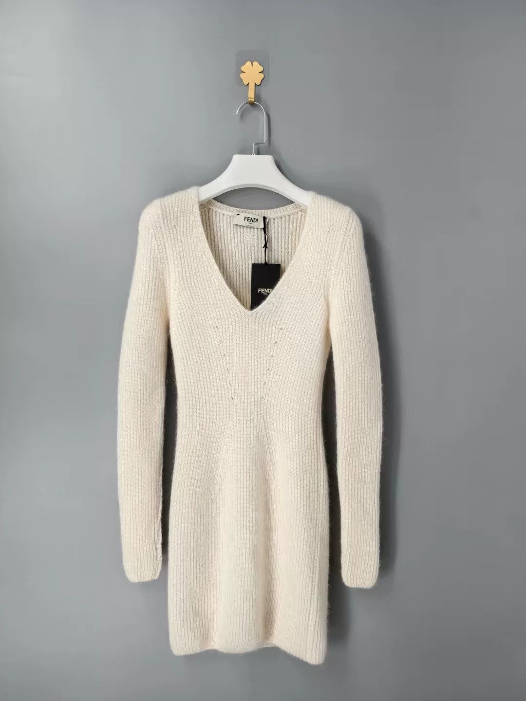 Fendi fendi ivory cashmere knit dress Size S / US 4 / IT 40 - 1 Thumbnail