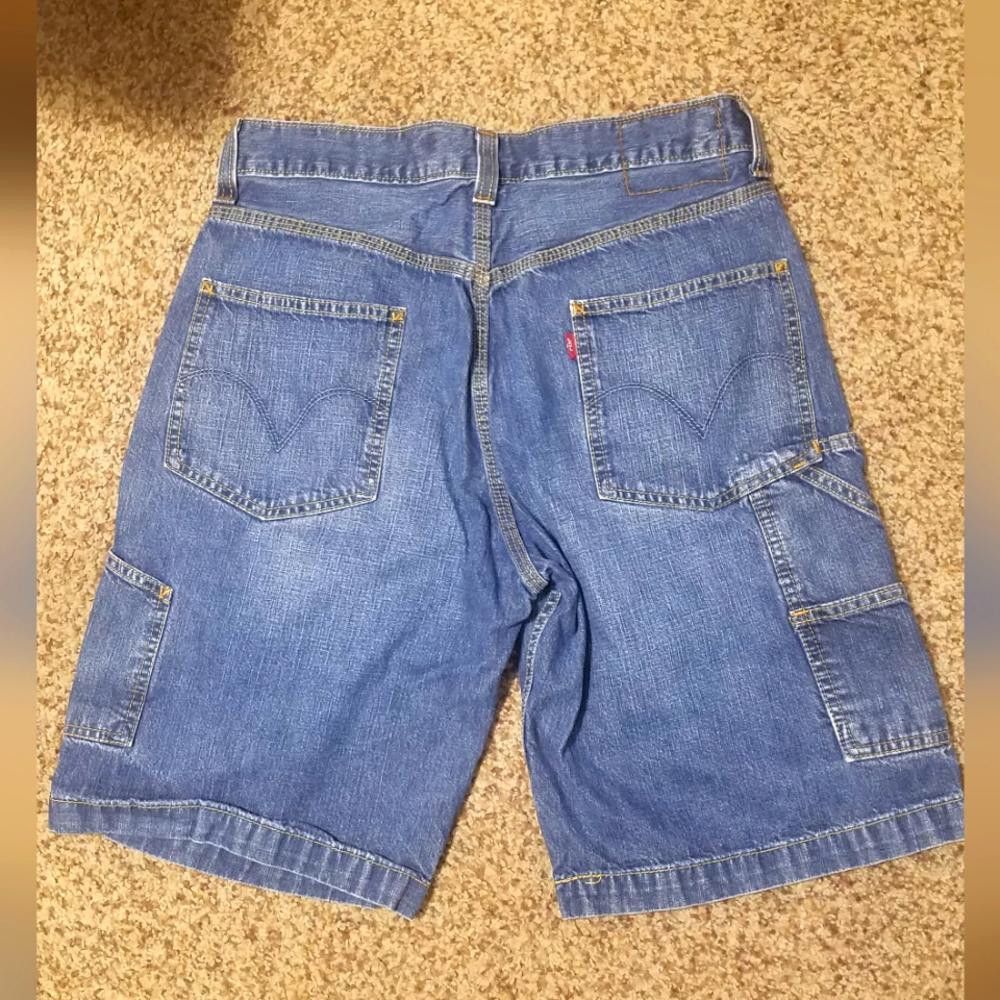 Levi's Levi's Blue Denim Cargo Shorts Size 31 Size US 31 - 1 Thumbnail
