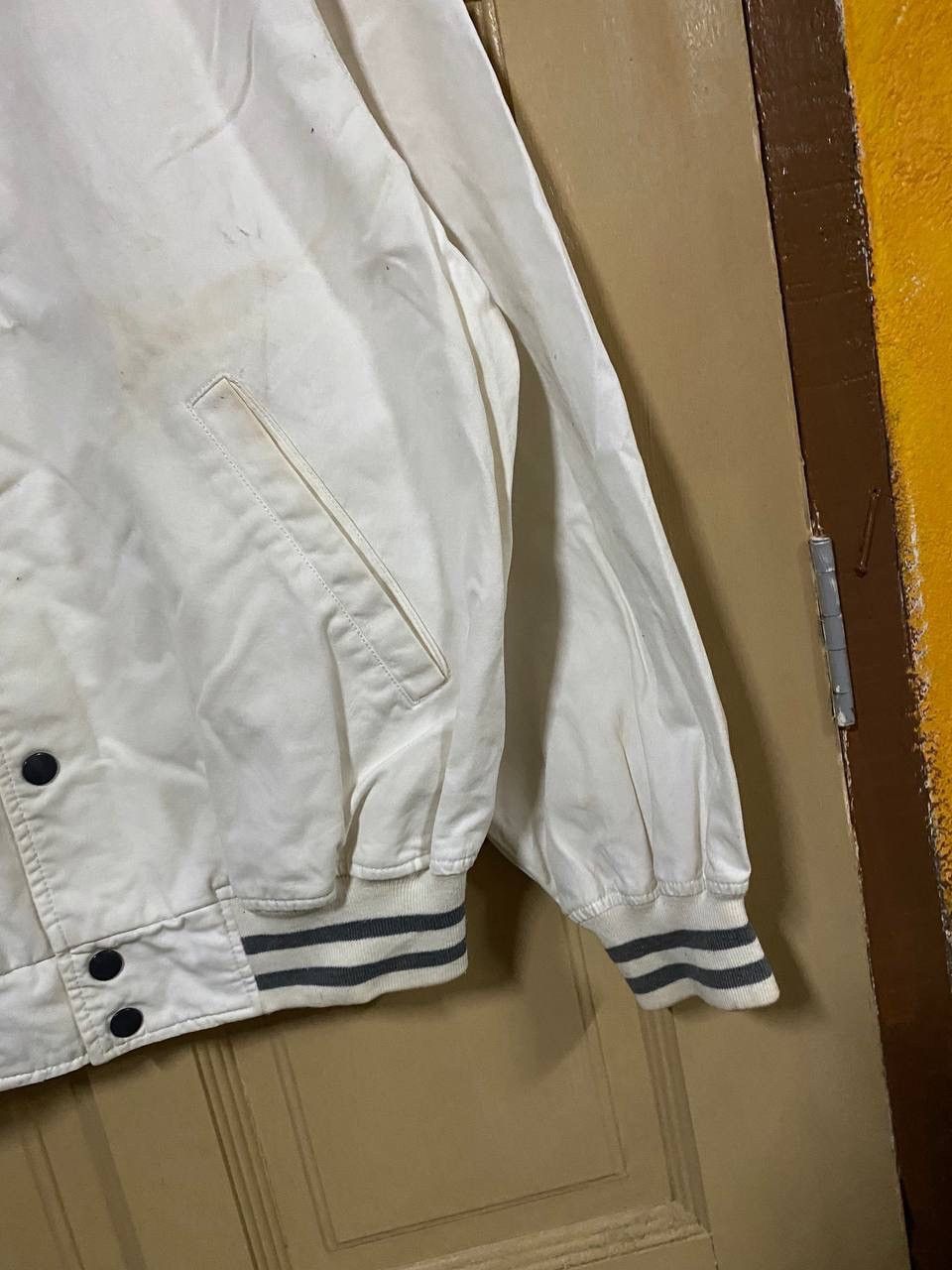 Vintage Vintage Embroidered Scene Varsity Jacket Size US L / EU 52-54 / 3 - 6 Thumbnail