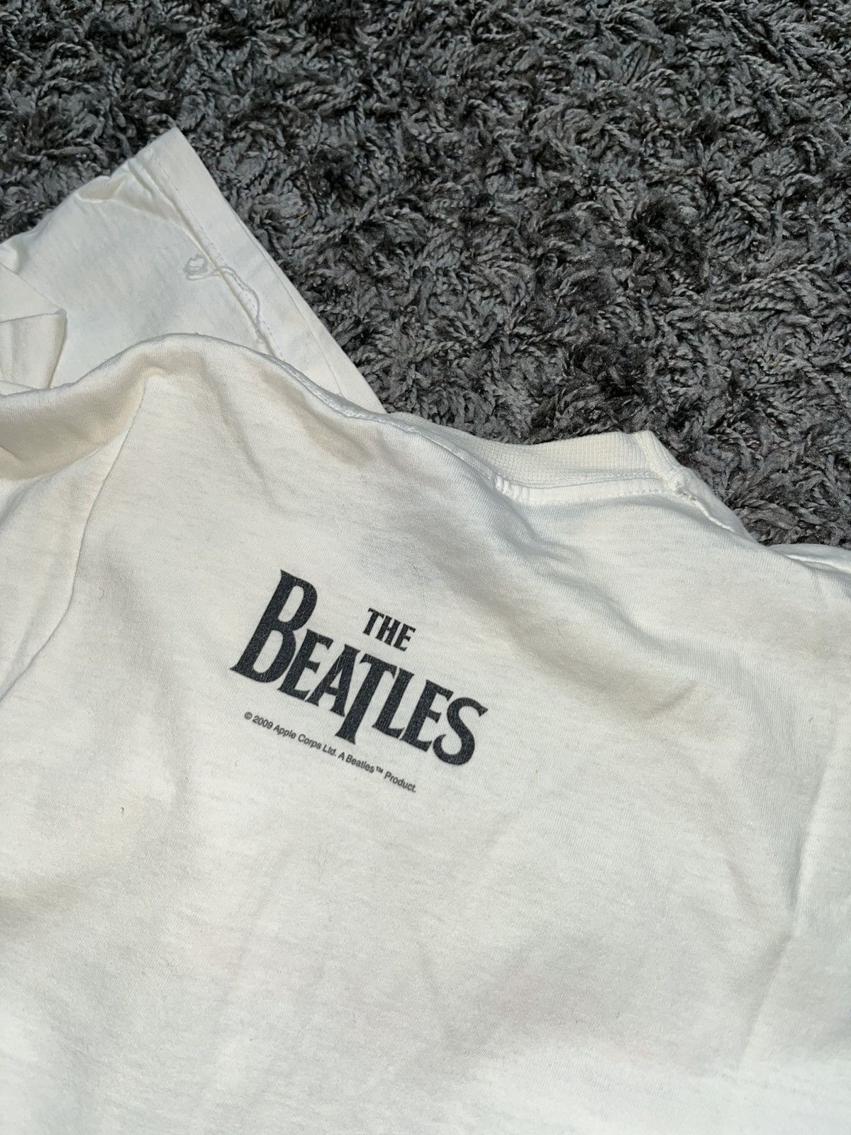 Band Tees THE BEATLES PLEASE PLEASE ME TOUR 2009 MENS T-SHIRT Size US M / EU 48-50 / 2 - 4 Thumbnail