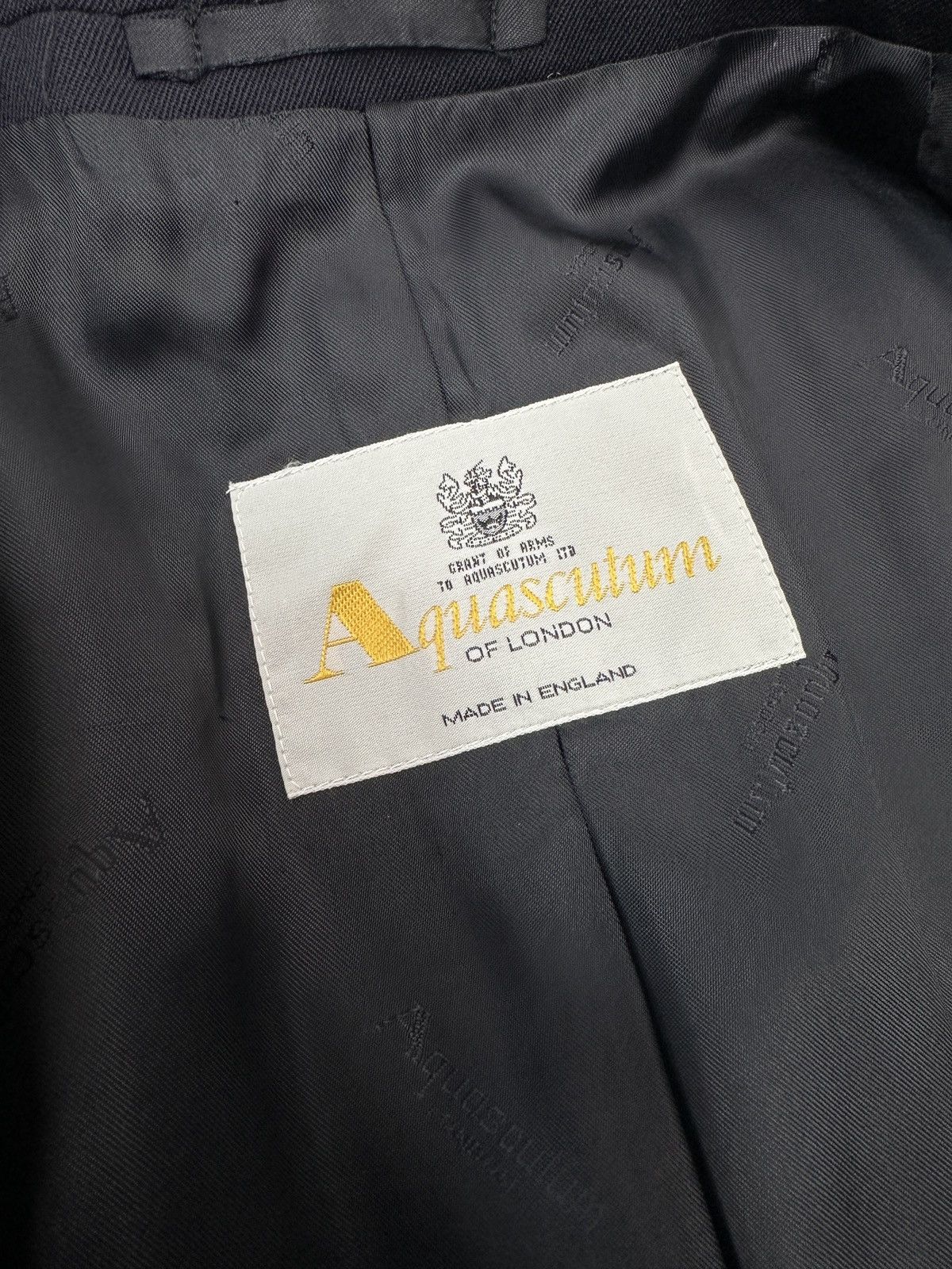 Aquascutum AQUASCUTUM Double-Breasted Gold Buttons Wool Blazer Jacket Size L / US 10 / IT 46 - 5 Thumbnail